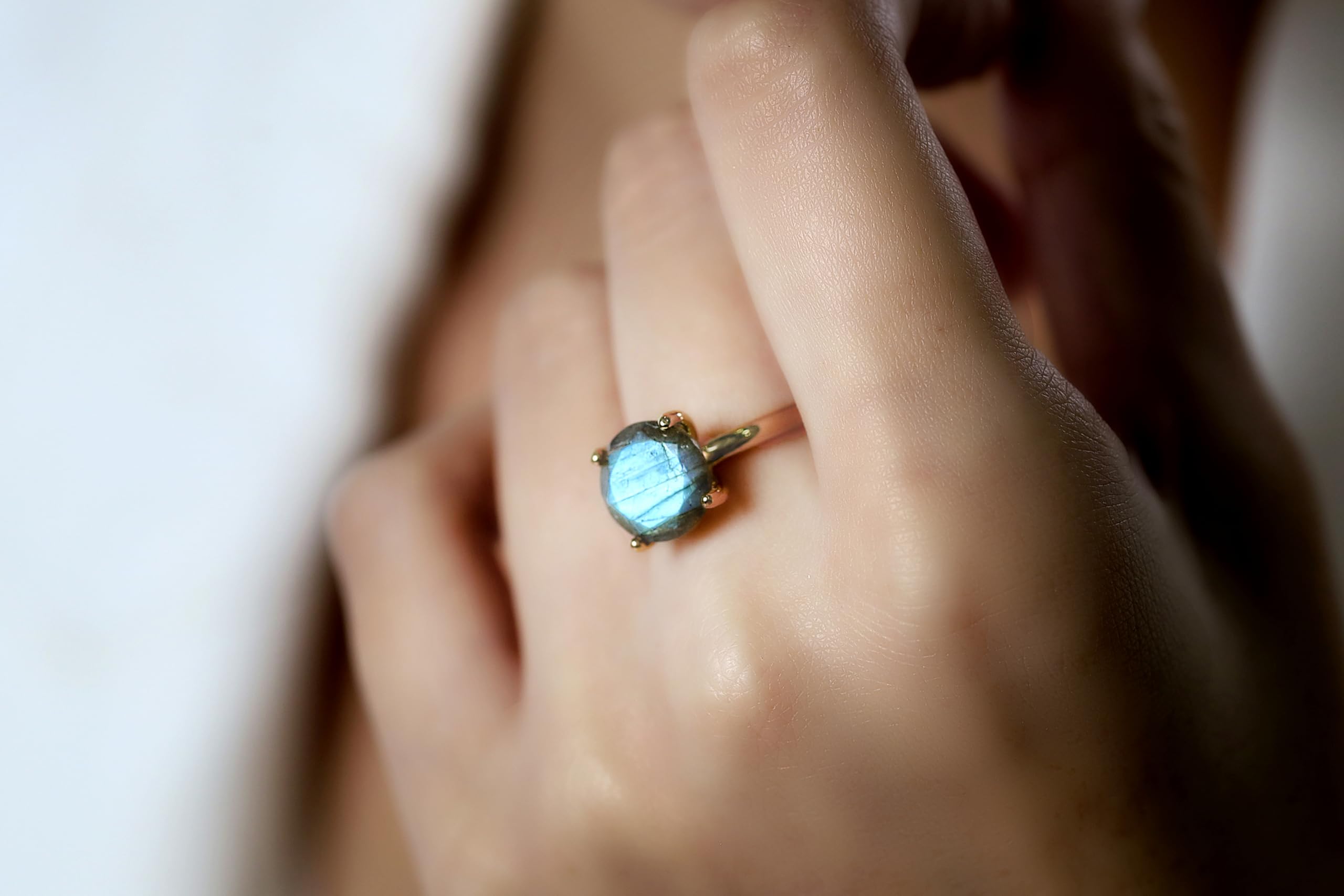 Anelli con Pietre Gemme - Anello in Argento Sterling 925 con Labradorite - Anello da Donna Fatto a Mano per Compleanni, Matrimoni, Anniversari - con Scatola per Gioielli