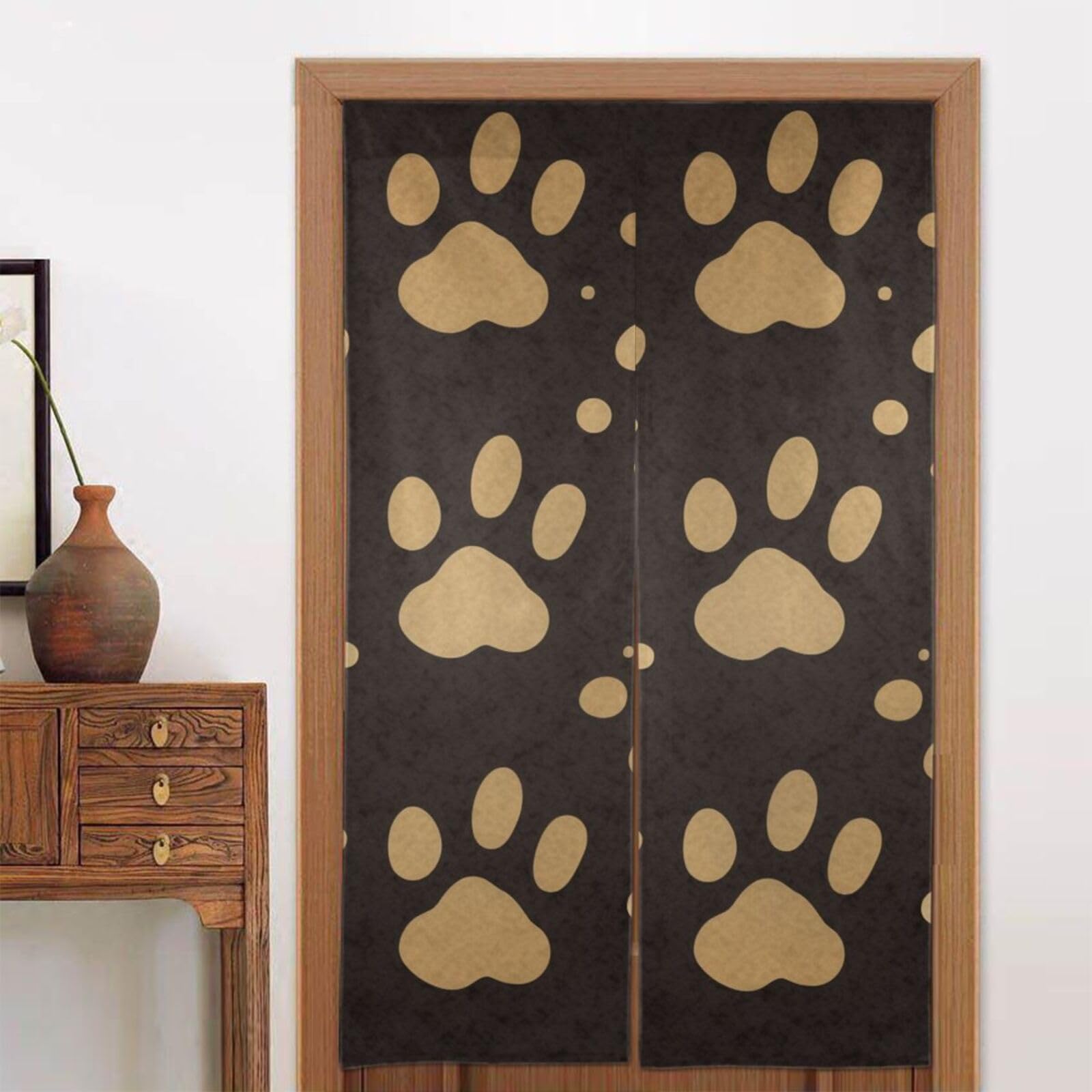 Rideaux de fen&ecirc;tre et porte noren pour s&eacute;parer une chambre d'enfant