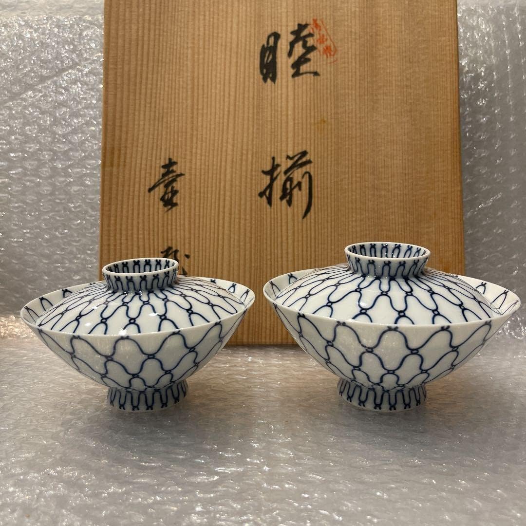京焼　清水焼　捻彫小紋　湯呑　平安　光泉　:　夫婦湯呑　組湯呑　蓋付湯呑 京焼・清水焼 鳳山 染赤捻祥瑞組湯呑 – SEIKADO