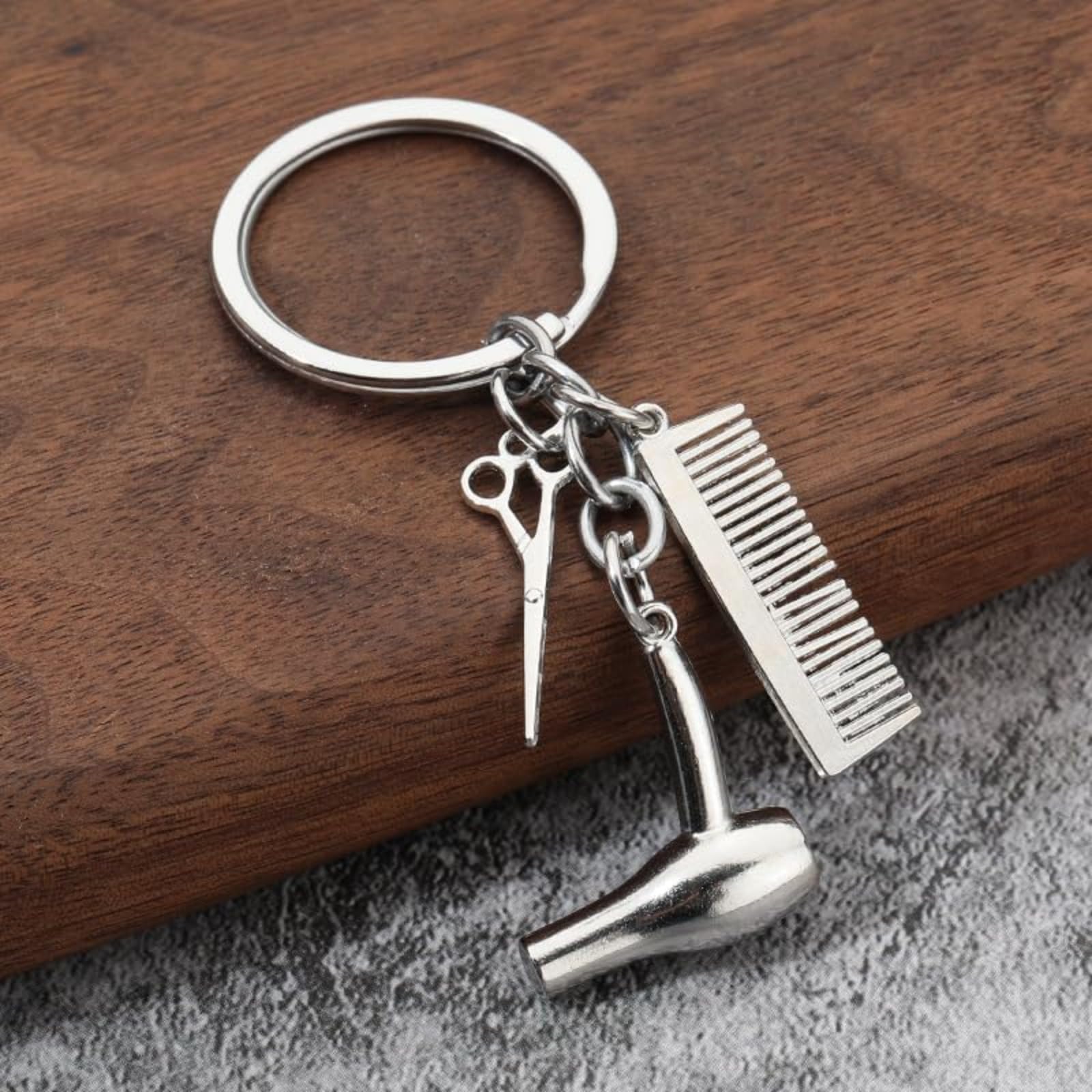 Hairdresser Keychain with Scissors, Comb, and Hair Dryer Charms – A Unique Gift for Hairstylists and Salon Professionals