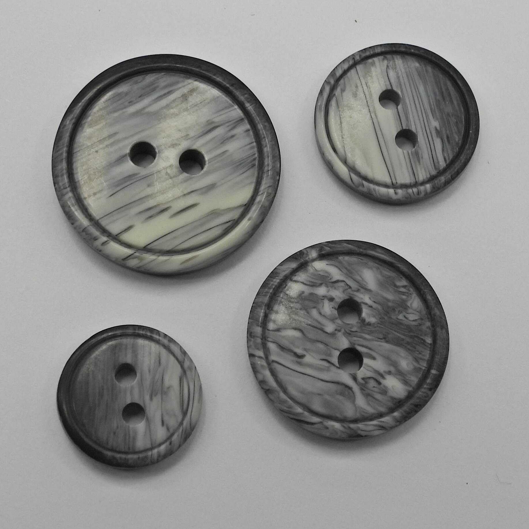 Natural 2 Tone Buttons 929D, 004 Grey White Black, 8 15mm