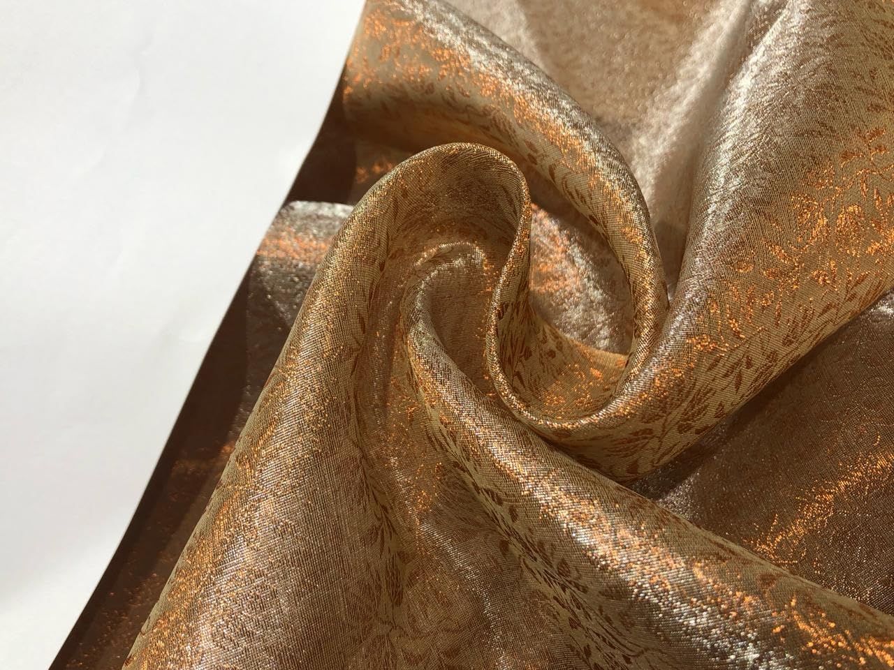 Brocart de tissu jacquard au mètre couleur beige doré BRO925