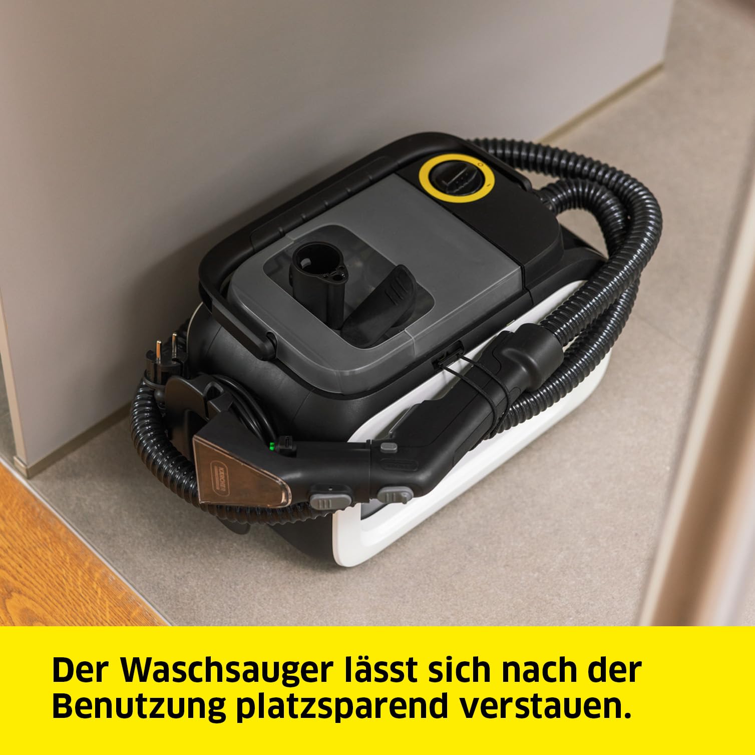 Kärcher Waschsauger SE 3 Compact, Aufnahmeleistung: 500 W, Frischwassertank: 1,7 l, Fläche: 2,76 m2, Gewicht: 4,1 kg, Sprühsaugschlauch, Waschpolsterdüse und Waschfugendüse, Weiß
