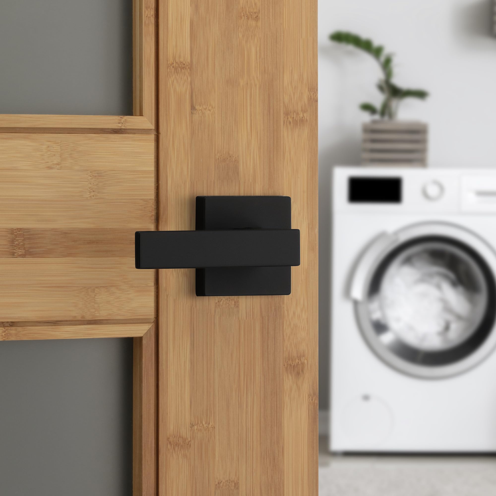 Kwikset 97200-902 Lever, Matte Black, 1 Pack - Image 2