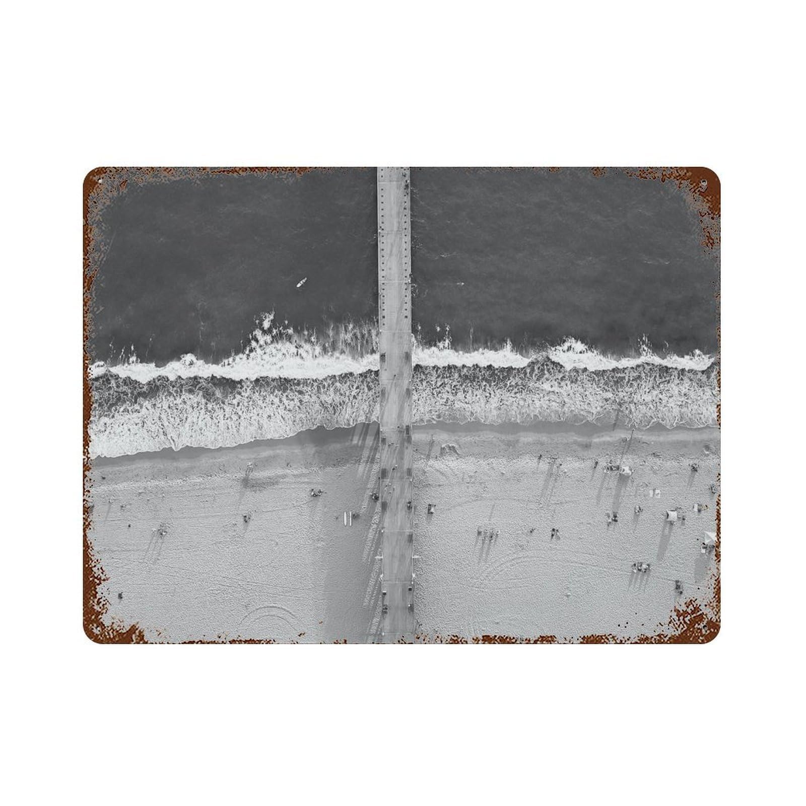 xiaoxiaoshen Black And White Hermosa Beach Photo Decor California Wall Decor Art Metal Tin Poster Modern Home Decor Art Home Bar Shop Decorations Vintage Sign 30x40cm