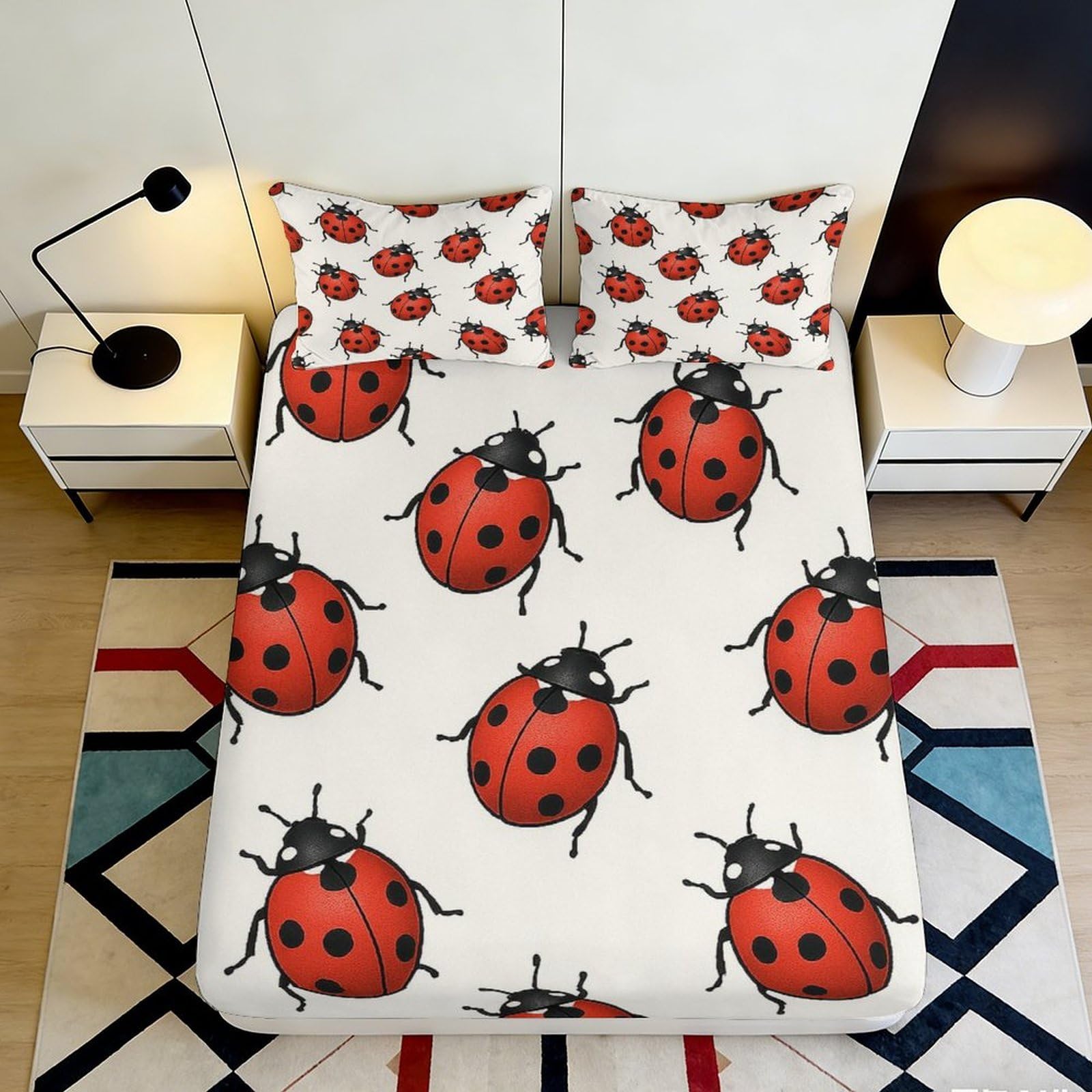 3D Printed Ladybug Pattern Fitted Sheet Microfiber Deep Pocket Non-Slip Ladybug Mattress Fitted Cover for Bedroom 160x200x25cm