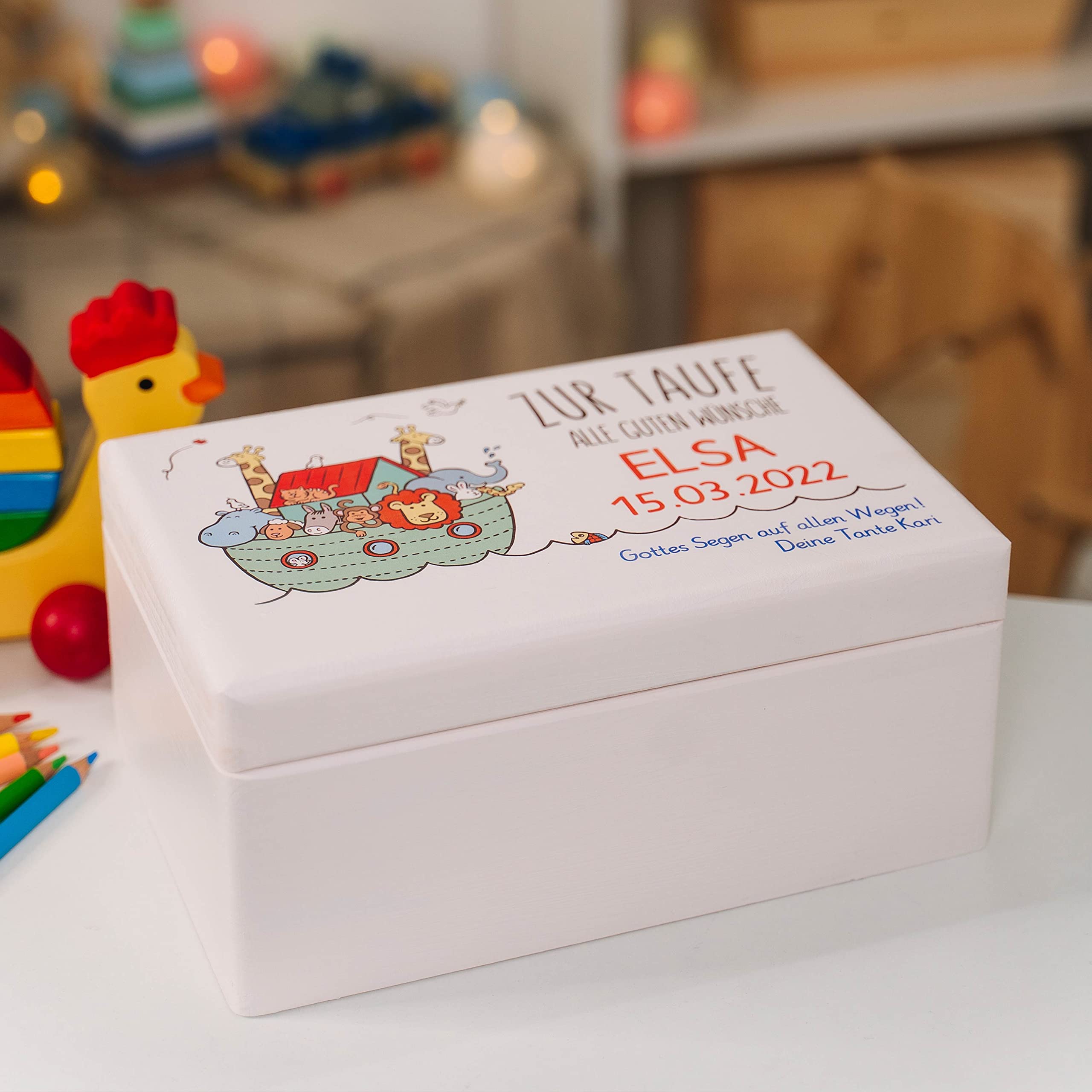 LAUBLUST Holzkiste zur Taufe - Arche Noah Farbmotiv - Personalisiertes Taufgeschenk - ca. 30 x 20 x 14 cm, Weiß, FSC®