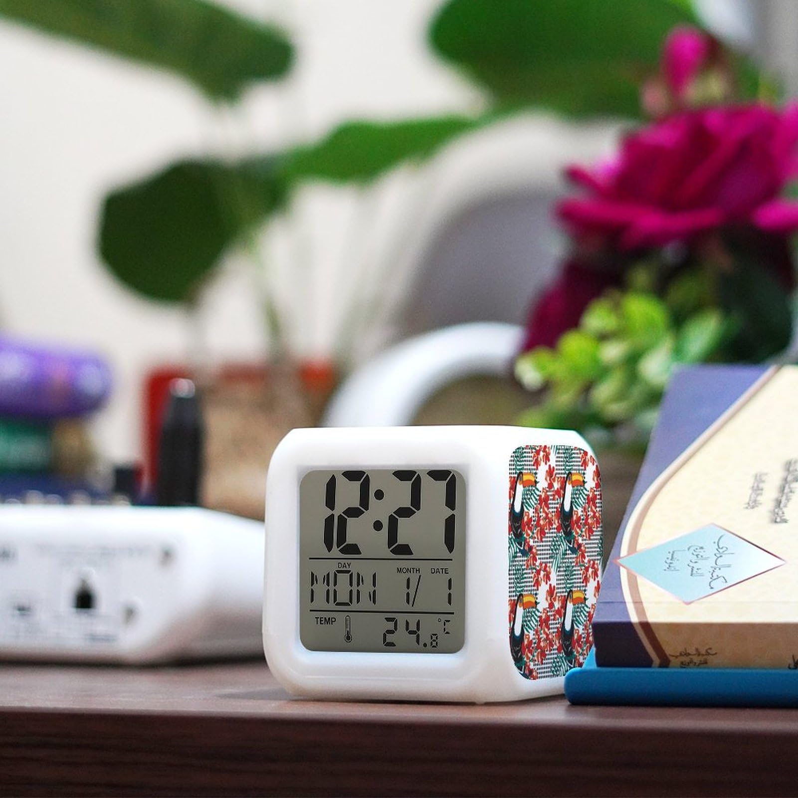 Amazon.co.jp: 目覚まし時計 大音量 啄木鳥 キツツキ 鳥 花 デジタル