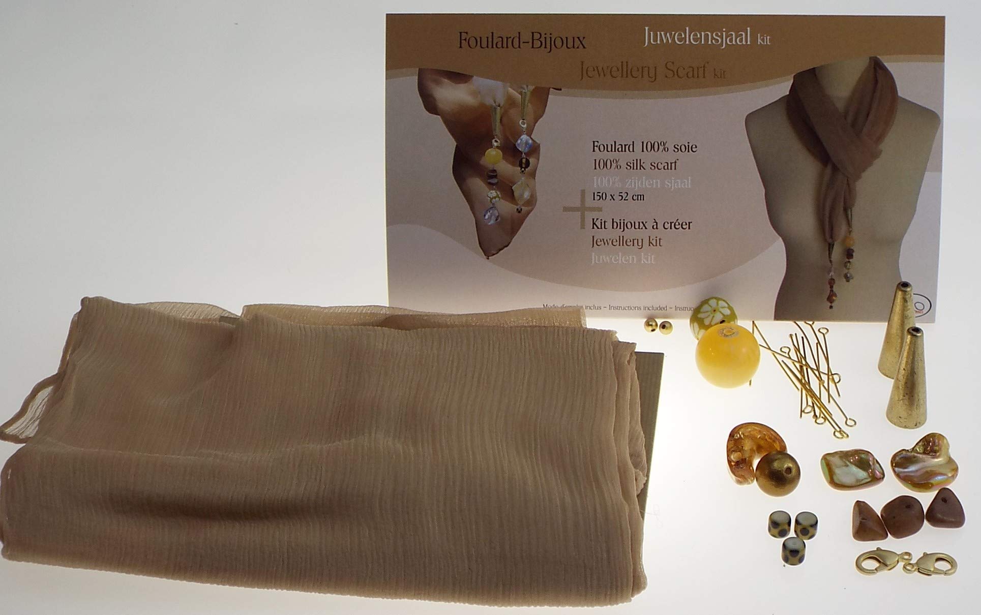 Foulard beige et kit bijoux à assembler : la solution élégante pour accessoiriser en un geste