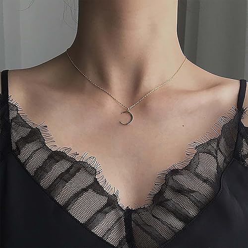 Moon Crescent Pendant Necklace Gold Moon Pendant Necklace Moon Choker Necklace Half Moon Necklace Tiny Moon Chain Necklace Small Crescent Chain Necklace(Gold)