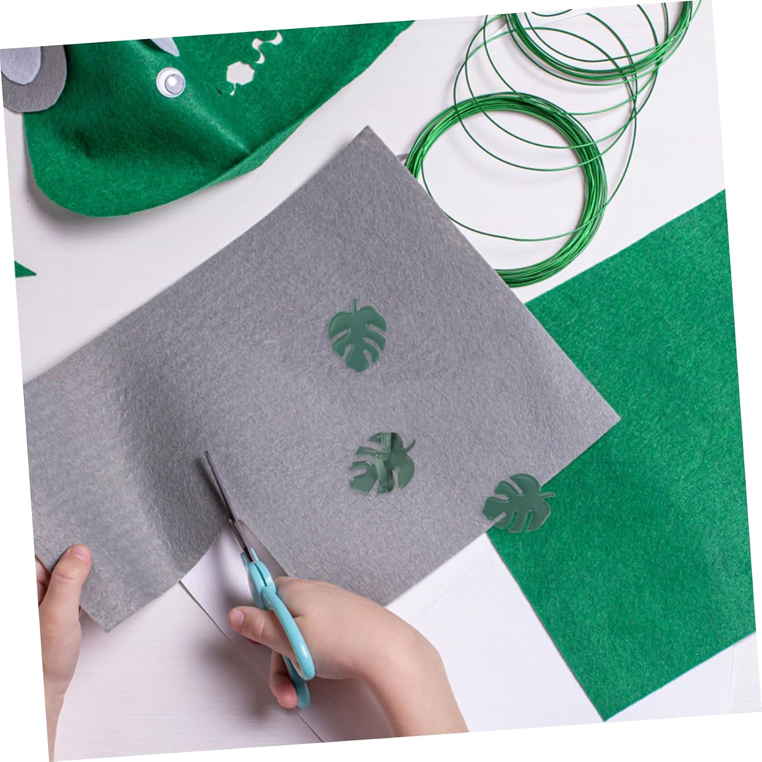 TEHAUX 50pcs Scrapbooking Brads Paper Fasteners Brads for DIY Crafts Leaf Shaped Decorative Nails