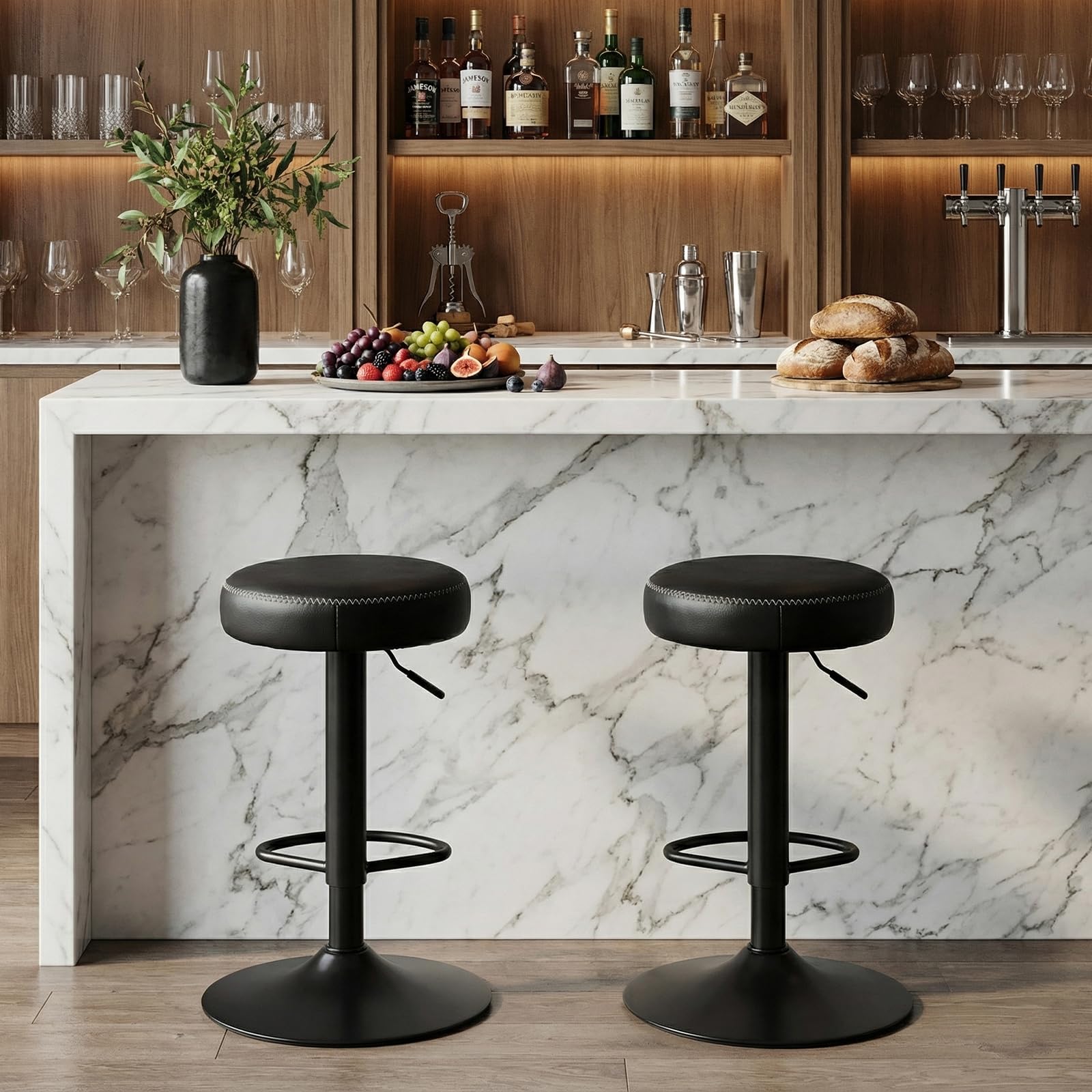 buybyroom Sgabello Cucina, Set di 2 Sgabelli da Bar Regolabili in Altezza con Poggiapiedi, Girevoli a 360°, Senza Schienale, Cuscino 8 cm, per Isola Cucina, Home Bar e Sala da Pranzo, PU, Nero