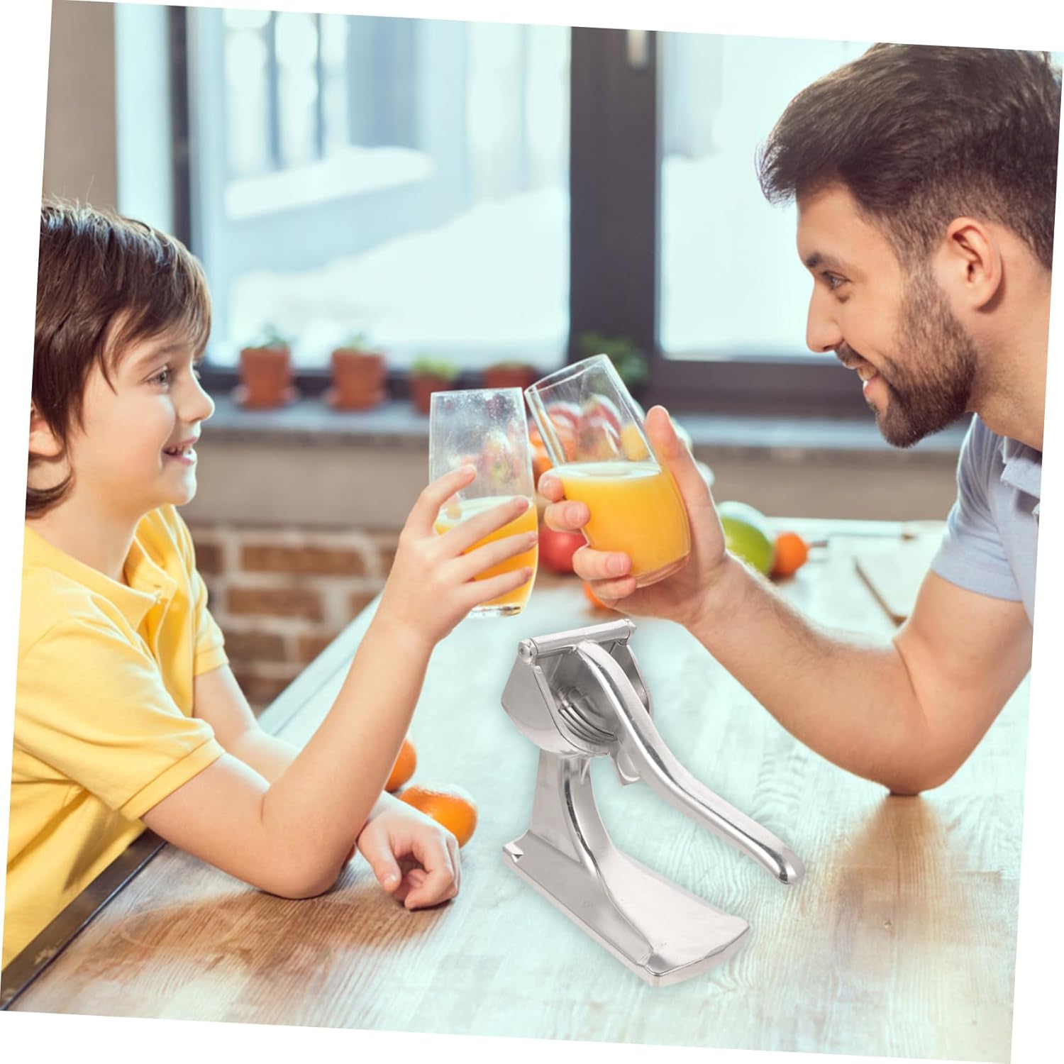 Cabilock Manual Citrus Juicer Aluminum Alloy Hand Press Fruit Squeezer for Fresh Orange Lemon Juice Extraction Easy Pour Outlet and Labor Saving Tool for Home and Professional Use