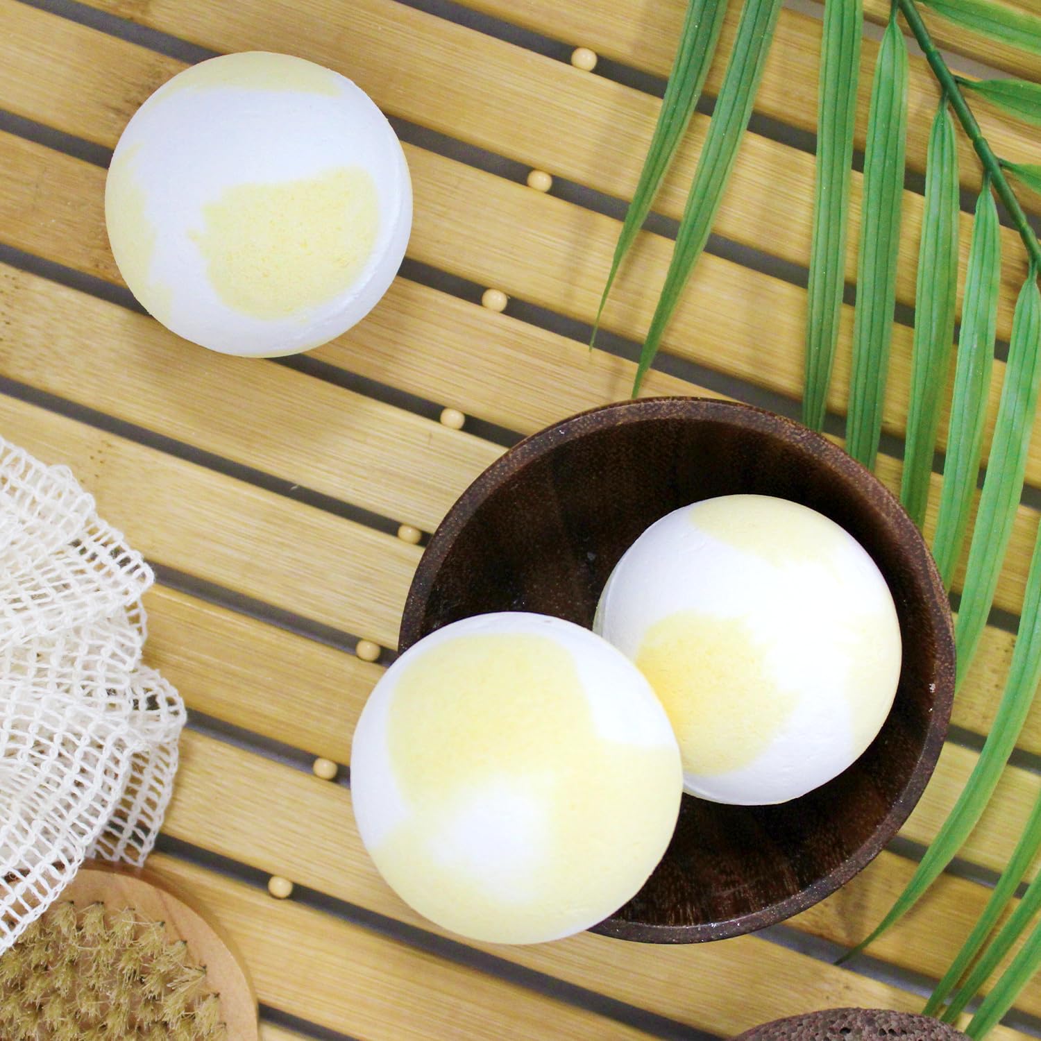 French Tendance - Bombe de Bain Moussant - Relaxation Détente - Cadeau Femme - Bien-Etre - Senteur Vanille - Bicolore - 1 x 60 grs - Ambiance Aromatherapie