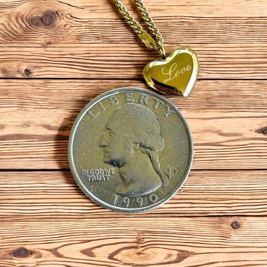 18K gold plated Love engraved heart pendant necklace with 15.5 inch Cuban link chain alternating with flat chain - Image 7