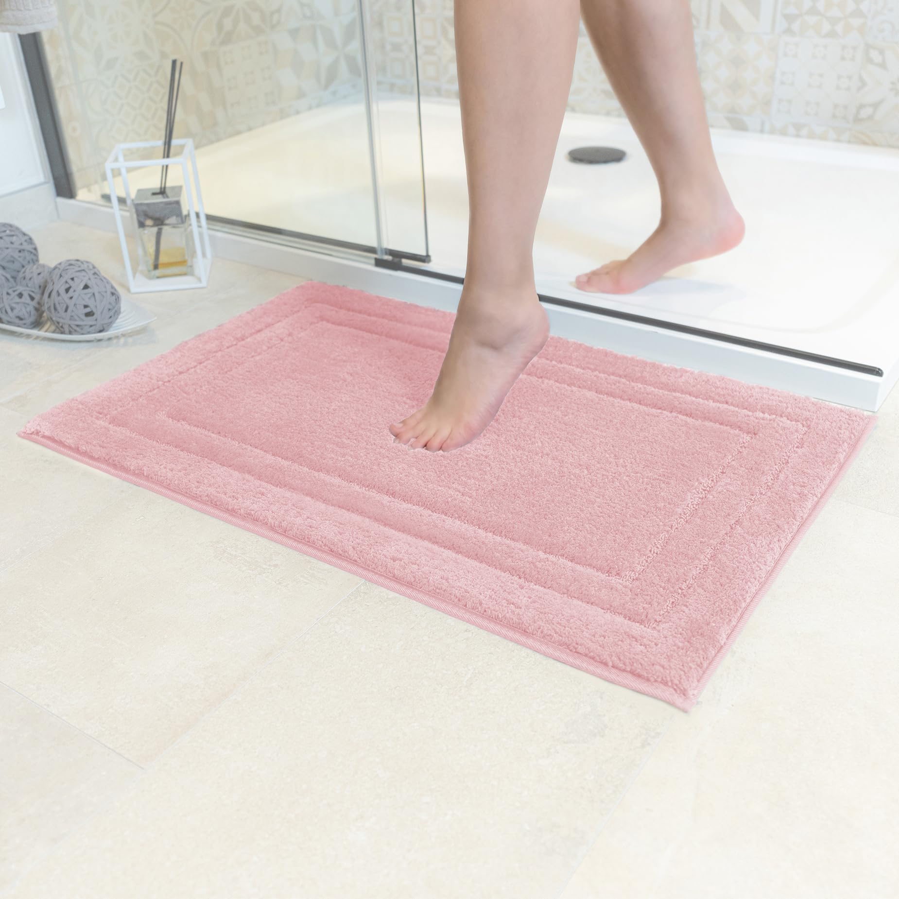 Decomira Badematte rutschfest | Als Badteppich Set kombinierbar | WC-Teppich Badezimmer-Teppich Bad-Vorleger waschbar | Duschvorleger waschbar Bad-Garnitur | Rosa - 70x120 cm