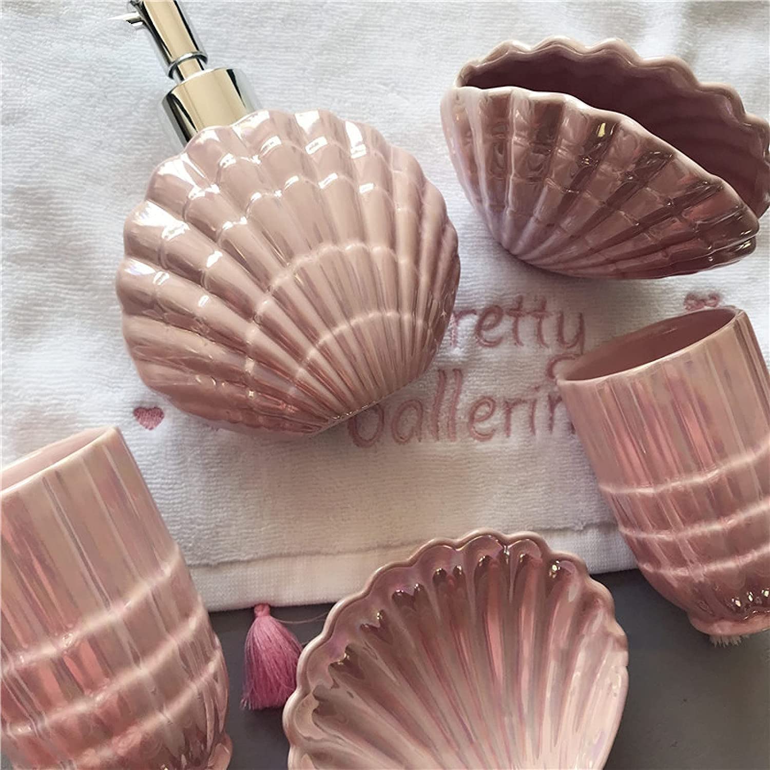 Badezimmer Set Seifenspender Set Shell Suit Keramik-Badezimmer-Set Home Hotel Wash Products Perlmutt-Badezubehör-Set Im Süßen Stil Deko Badezimmer (Color : Rosa, Size : 5pcs)