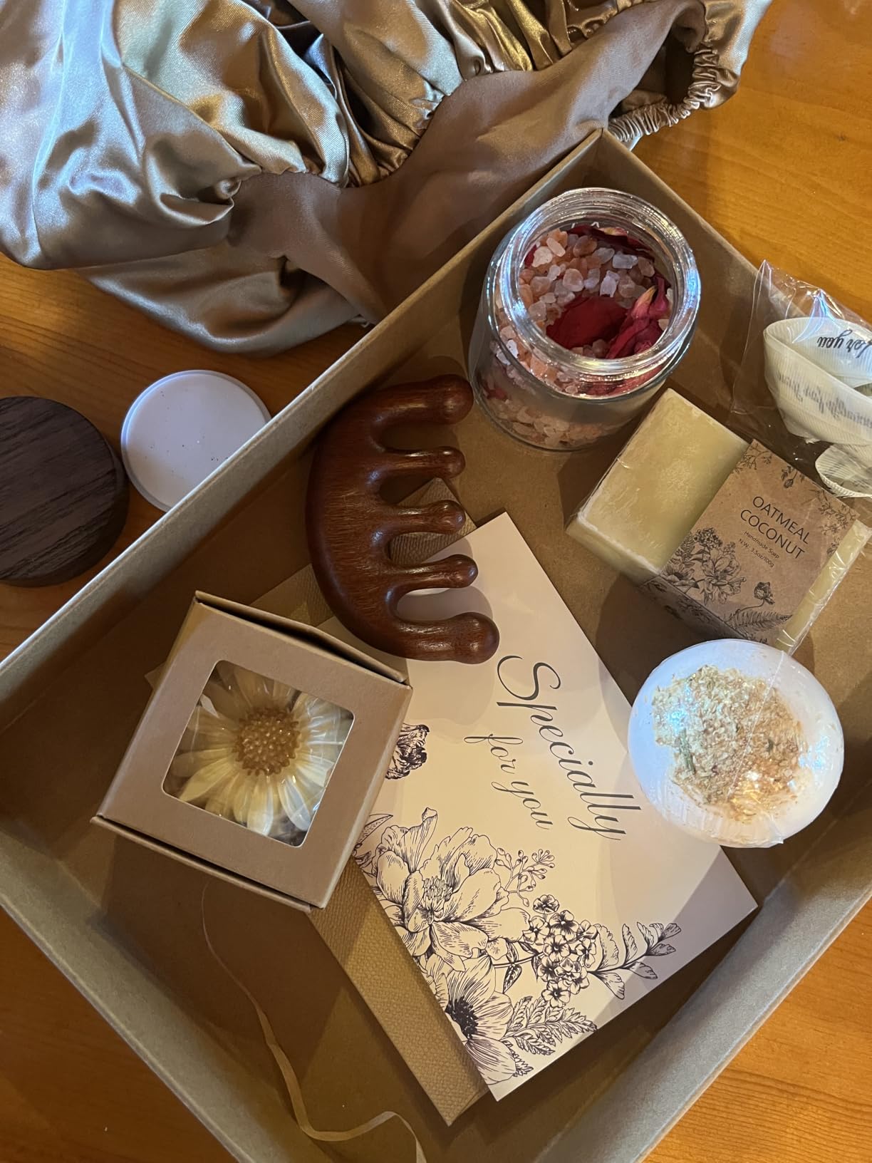 YEERSWAG Self Care Gifts Baskets for Women, Relaxing Spa Care Package for Women, Mother's Day Birthday Gift Get Well Soon Gifts Baskets Thinking of You Gift, Spa Gift Basket with Bonnet & Massgae Comb, Brown