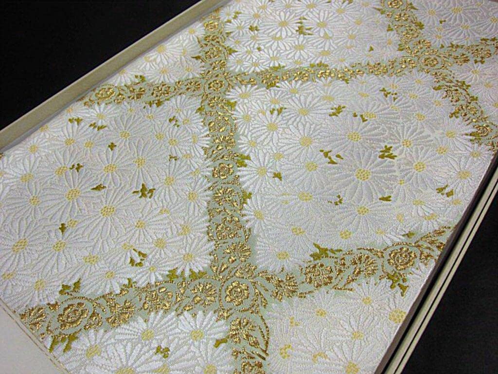 名門・山口美術織物 　上質な逸品　西陣唐織高級袋帯　フォーマル【綿芯御仕立付】➂ 61oeI0yviWL._UF350,350_QL50_.jpg