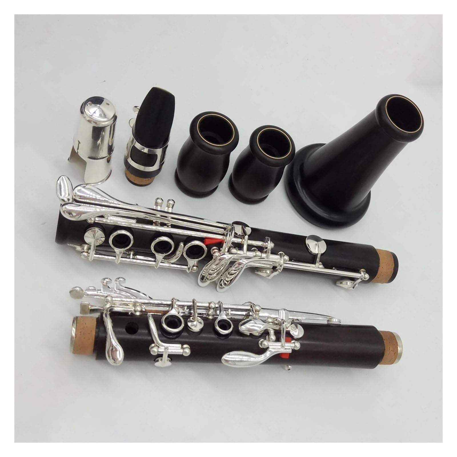 Clarinete Profesional Clarinete En Tono Sib Con Cuerpo De Ébano Llave Chapada En Plata 17 Teclas Con Estuche De Almacenamiento Y Accesorios