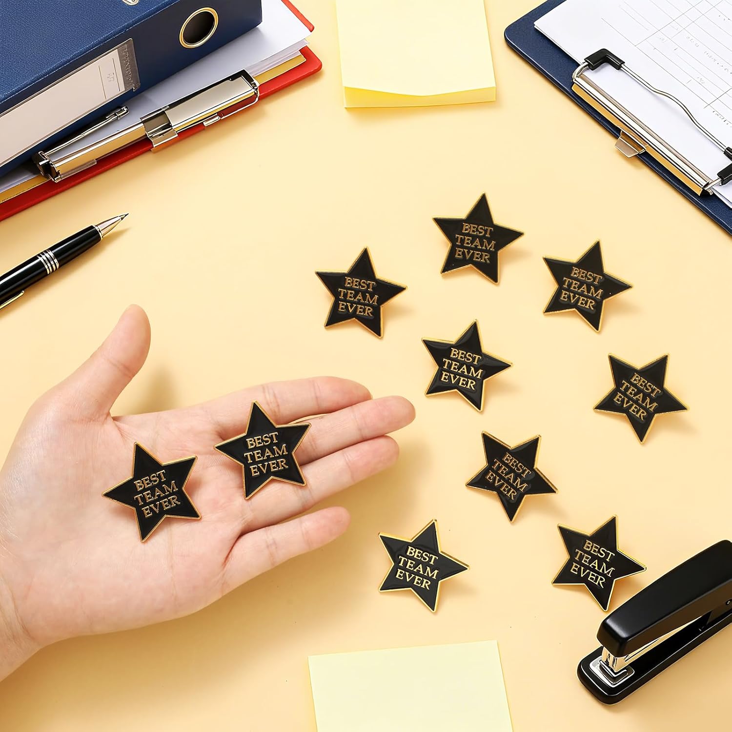 Cunno スターピン 24個セット 従業員への感謝ギフト バルク ブラックとゴールド Best Team Ever ファイブポイン