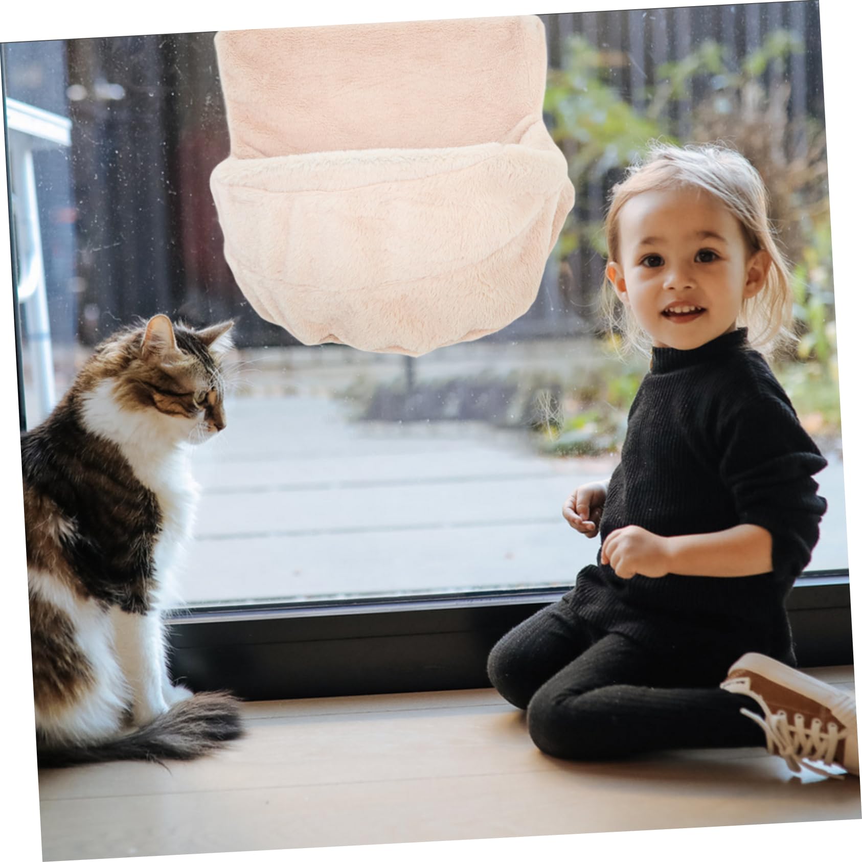 Toyvian Hängematte für Katzen Bequeme Fensterliege mit Abnehmbarem Plüschbezug Faltbar und Platzsparend für Drinnen Beige für Gemütliche