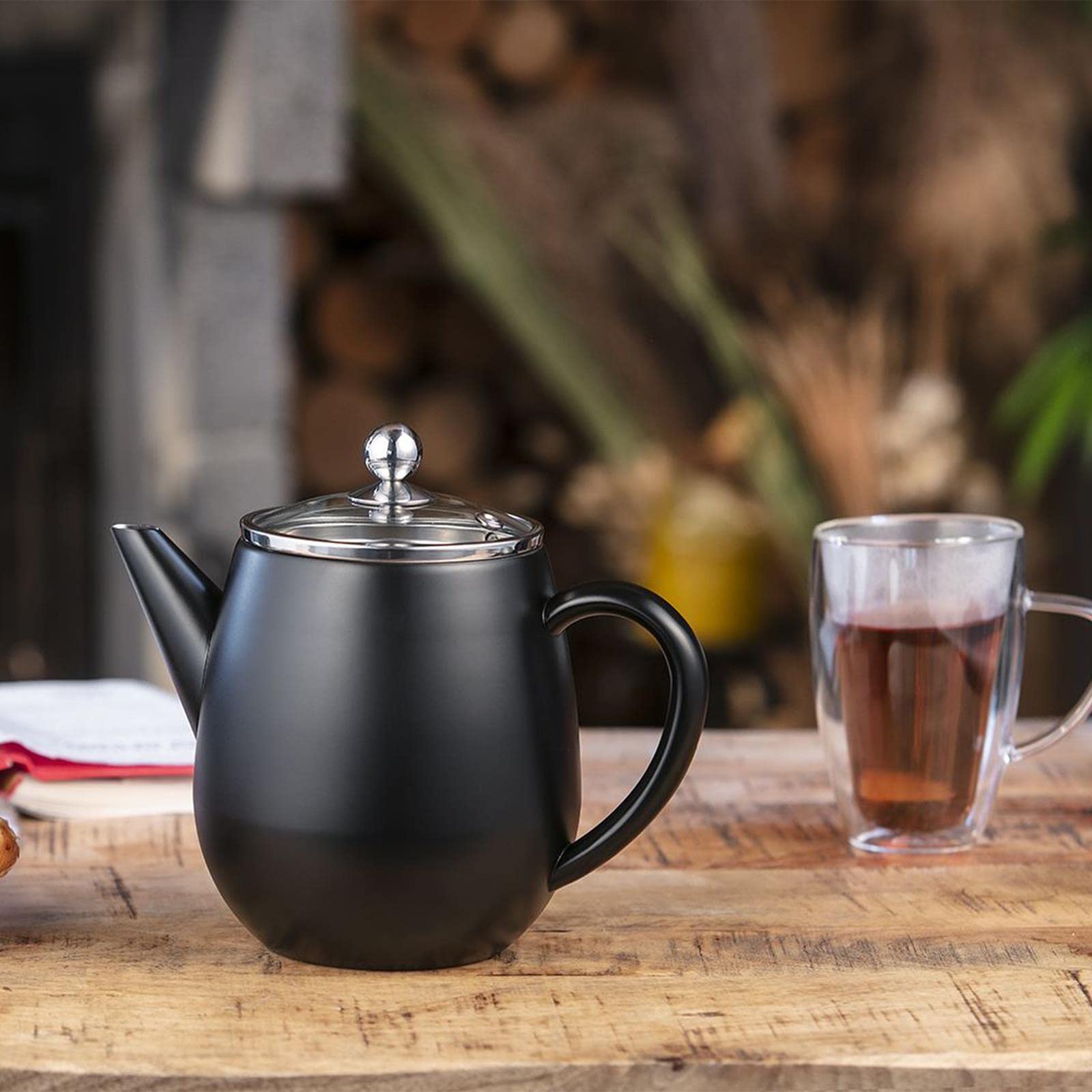 Bredemeijer kleine schwarze doppelwandige Edelstahl Teekanne 1.1 Liter & Teebereiter mit Tee-Filter Sieb-Einsatz & braunem Holz Untersetzer