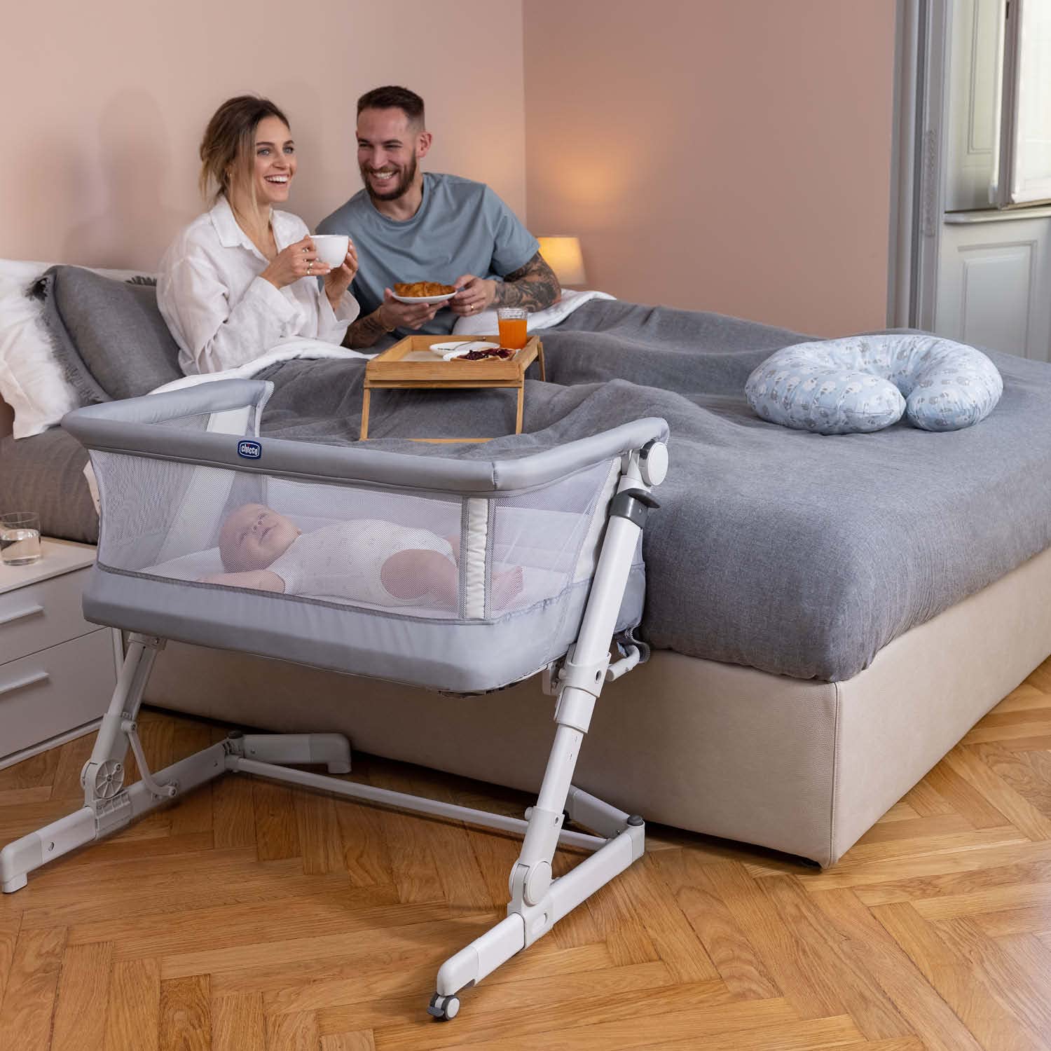 Chicco Next2Me Pop Up Culla Neonato Fianco Letto, Chiusura Compatta, Trasportabile Ovunque, Altezza Regolabile, Inclinabile, Materasso e Borsa da Viaggio Inclusi, Atmosphere