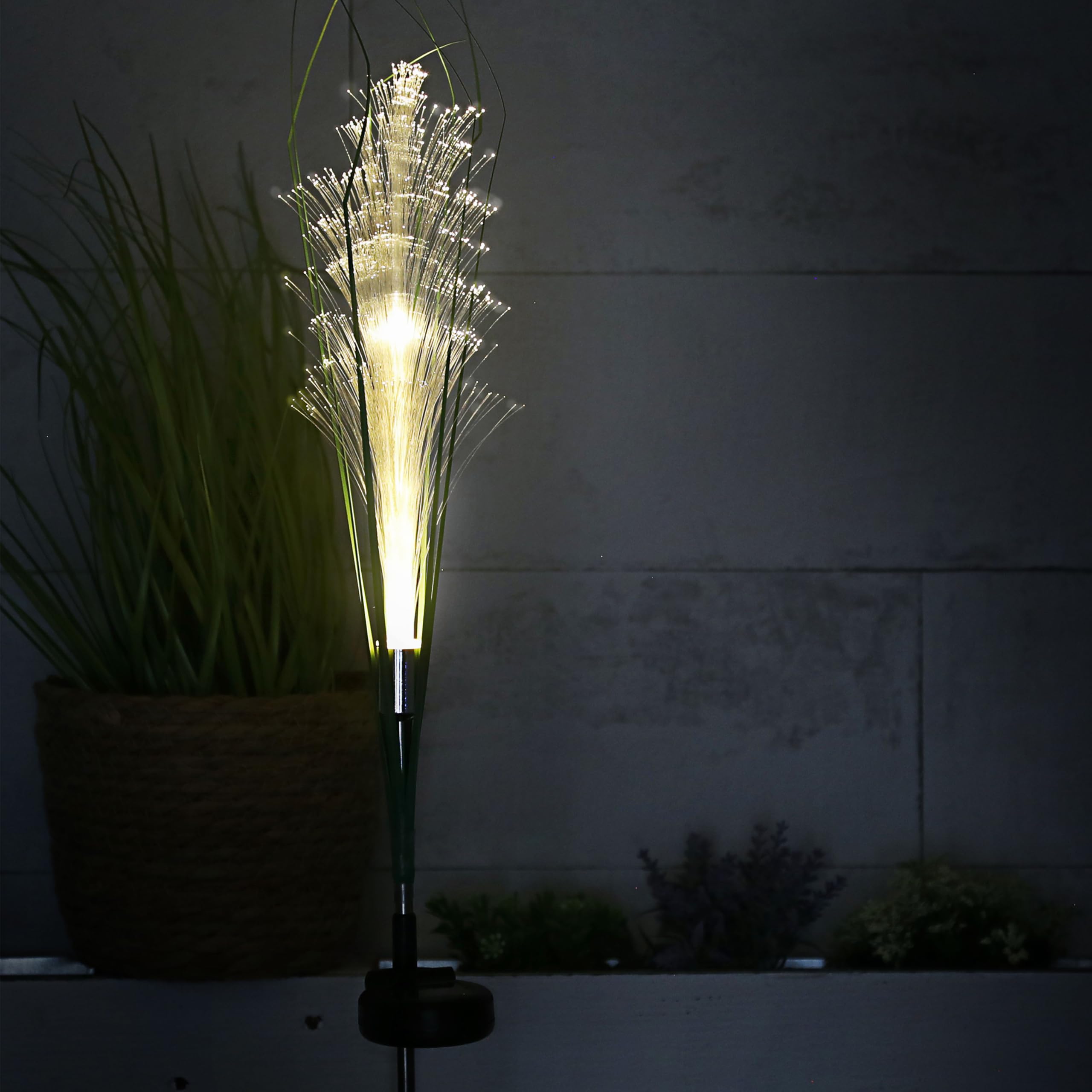 Lampada LED Solare A Spina Lampada Solare Da Giardino Per Esterno Lampada Solare A Spina In Metallo Con Picchetto Ip44 Batteria Effetto Luce Oro Nero Led 3000k Dxh 12x70cm 73311990