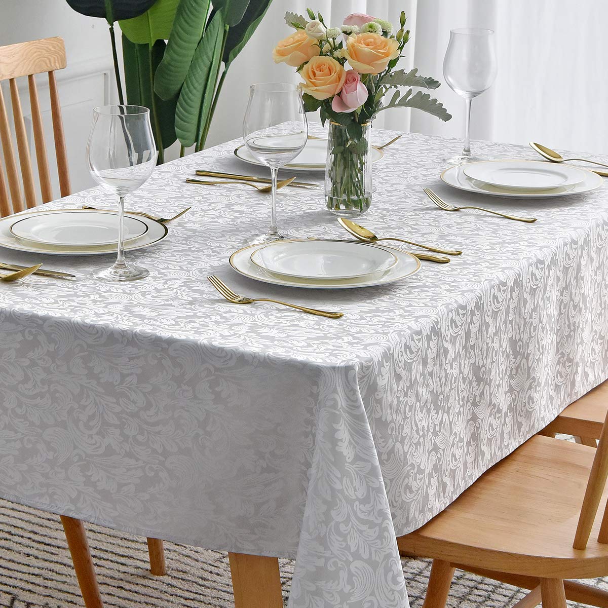 maxmill Jacquard Table Cloth Damask Design Water Proof Wrinkle Free Heavy Weight Soft Tablecloth Decorative Table Cover for Outdoor and Indoor Use Rectangular 60 x 104 Inch Silver