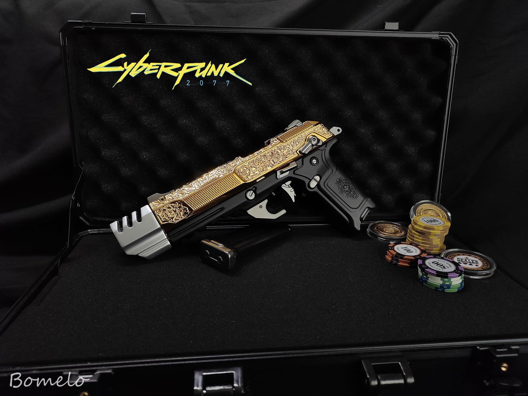 Amazon.com: Cyberpunk Game collective 1:1 model, La Chingona