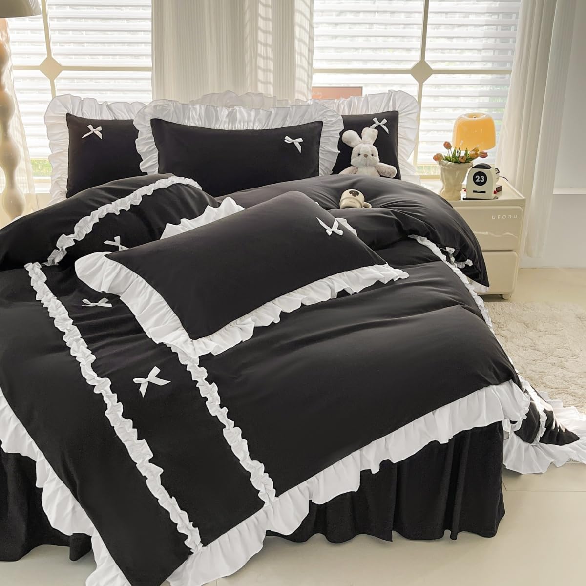 IHOUSTRIY Ruffle Duvet Cover Full Size, Cute Bedding Set Set with Bow, 3 Pieces White Ruffle Comforter Cover with Zipper and Ties, Princess Girl Bedding - Black, Full