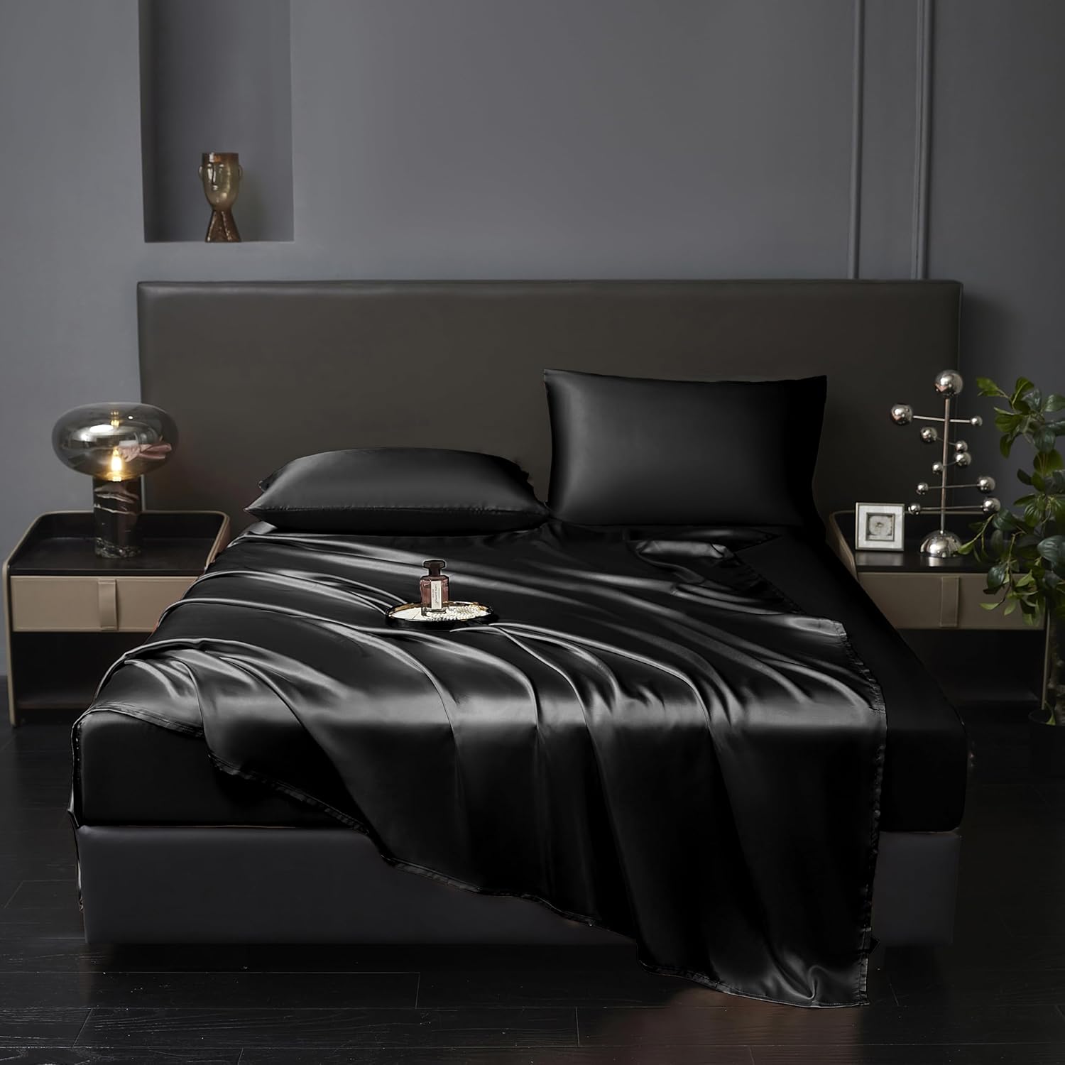 Revdomfly 4 Pcs Queen Size Luxury Silky Soft Black Satin Sheet Set,1 Premium Moisture Wicking Fitted Sheet Fits Up to 16 Inches Deep Pocket + 1 Flat Sheet + 2 Pillowcases（Black, Queen）