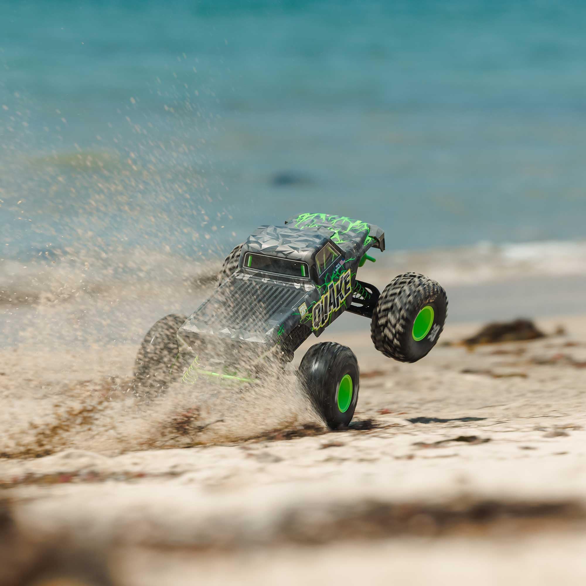 ARRMA 1:10 Quake 223S DSC 2WD RTR Brushless Monster Truck Basher – Ready-to-Run, bis 80 km/h schnell, Robustes Design, 2S/3S kompatibel, ohne Akku & Ladegerät, Grün
