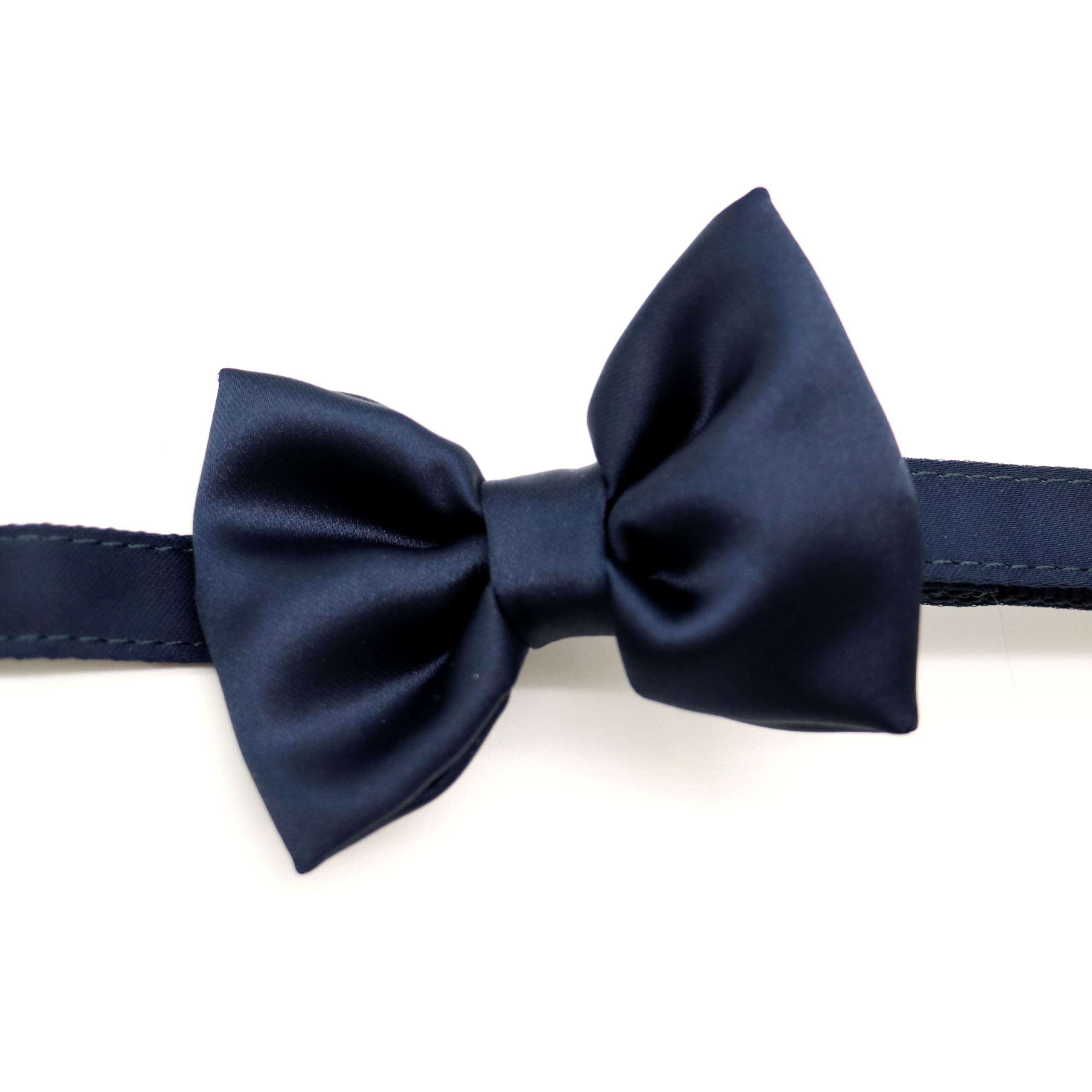 Croci Ceremony - Collare per cani maschi, con papillon, per matrimonio, Tessuto Blu elegante satinato, dettagli color argento, per cani taglia piccola, media, grande, M/32-50 cm