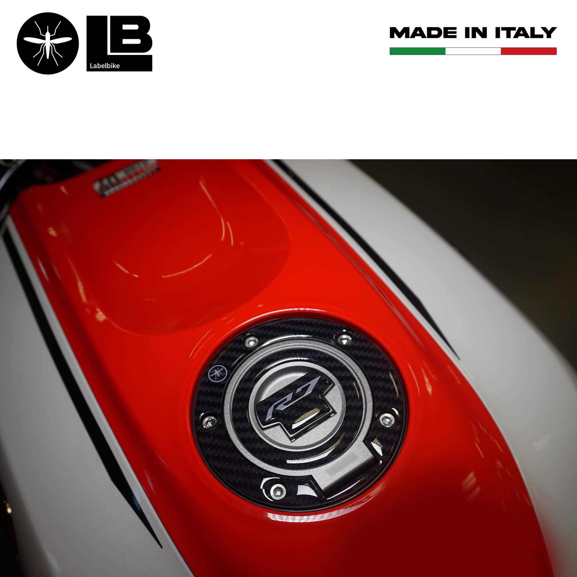 labelbike - Autocollant 3D Moto Bouchon Réservoir Protection et Décoration en Résine Compatible avec Yamaha R7 2021-2024 Couleur Carbon