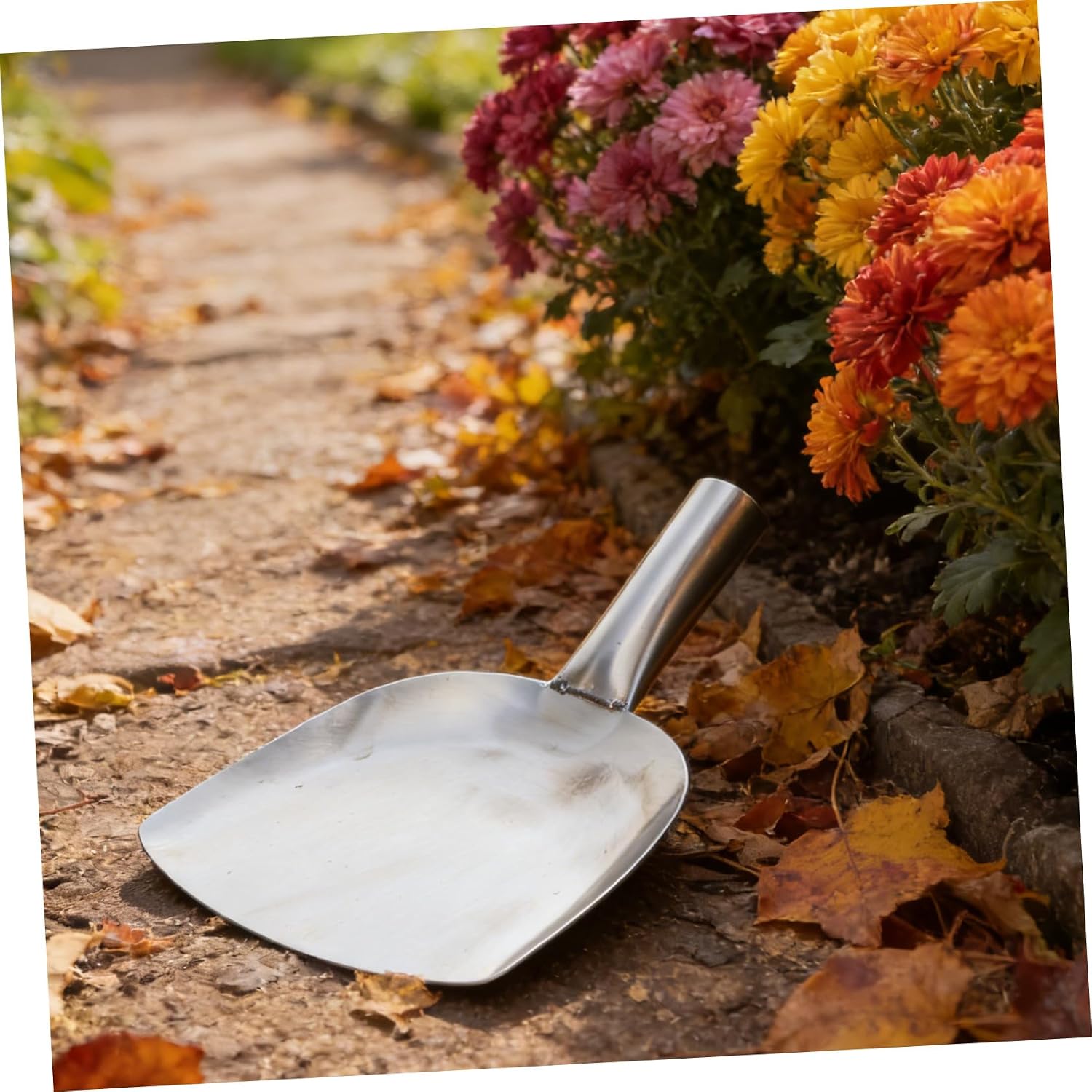 Stainless Steel Garden Spade and Small Digging Shovel for Gardening, Curved Blade Hand Trowel Suitable for Soil Digging and Planting in Home Garden