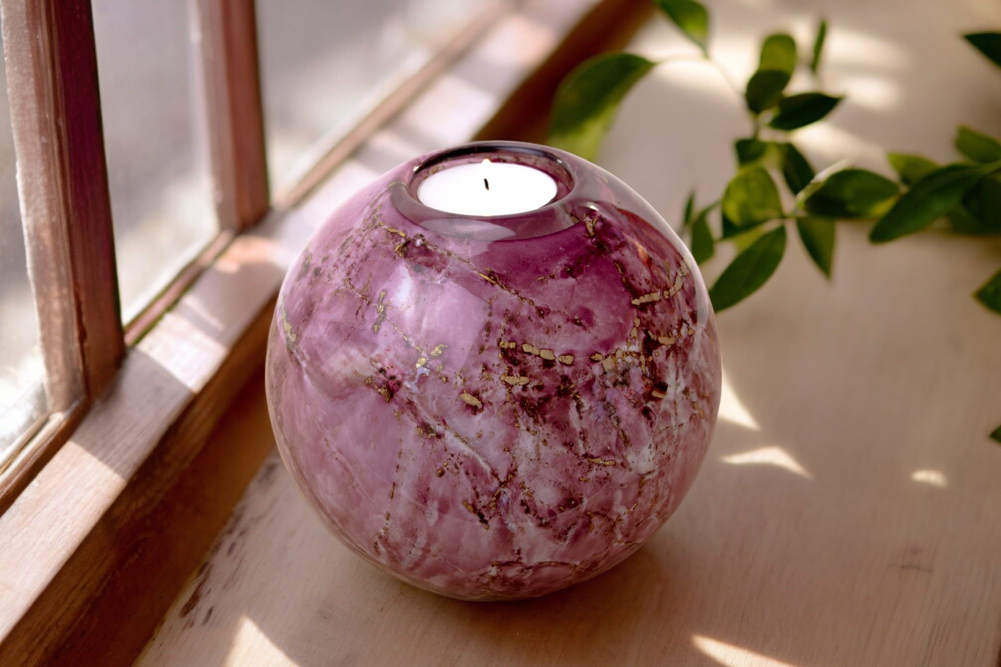Mini Urn zwart met bladgoud - Theelichtje - Waxinelichouder - Luxe Urn