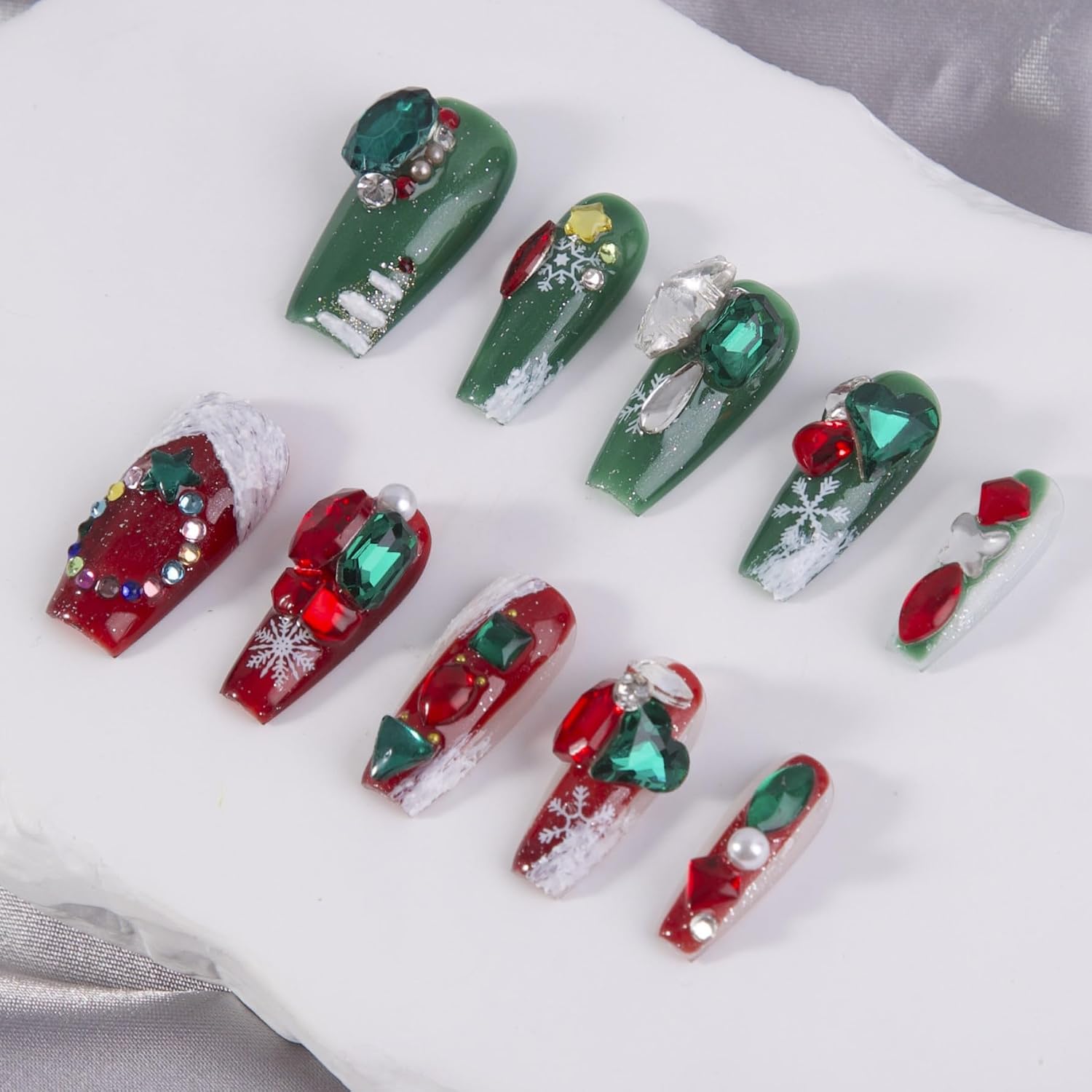 Handmade Christmas Press-On Nails | 10-Pc Luxury Set with Jelly Gel| Glamorous Festive False Nails for Holiday Beauty 3 Handmade Christmas Press-On Nails | 10-Pc Luxury Set with Jelly Gel| Glamorous Festive False Nails for Holiday Beauty