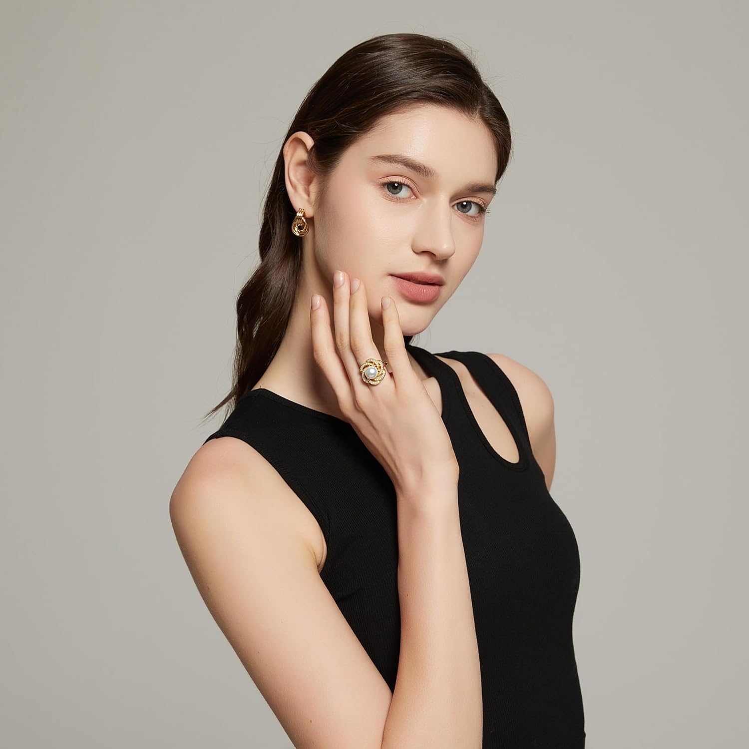 Gold Pearl Rings for Women: Baroque Pearl Ring with Adjustable Design - 18K chunky gold Ladies rings - Statement Fashion Ring Jewelry for Women - Image 5