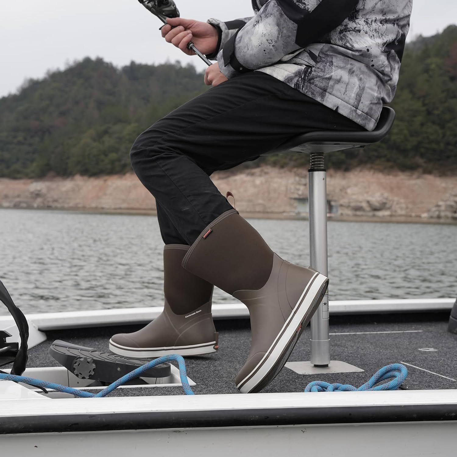 Showave Deck Boots for Men Rain Boots Mid Calf Insulated Rubber Boot for Men Waterproof Fishing Boot Outdoor Mud Booties for Sailing Gardening Working - Image 6