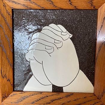 Amazon.co.jp: 岩井窯 山本教行 陶板『祈り』 : おもちゃ