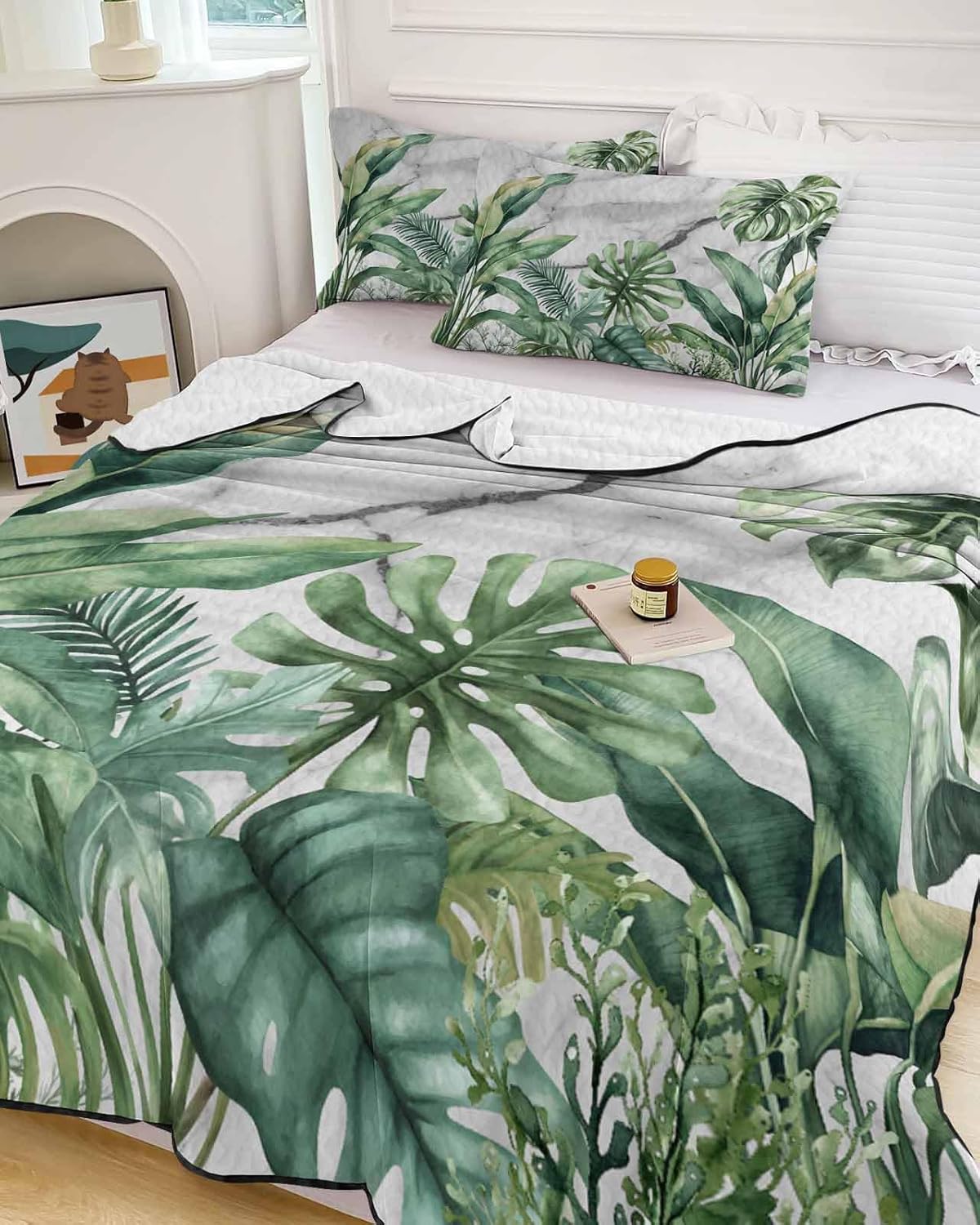 King Size Quilt Set, Green Palm Leaf Marble Lightweight Bedspread Coverlet Set Soft Microfiber Summer Quilt with 2 Pillow Shams, Summer Tropical Plants 3 Piece Comforter Bedding Set