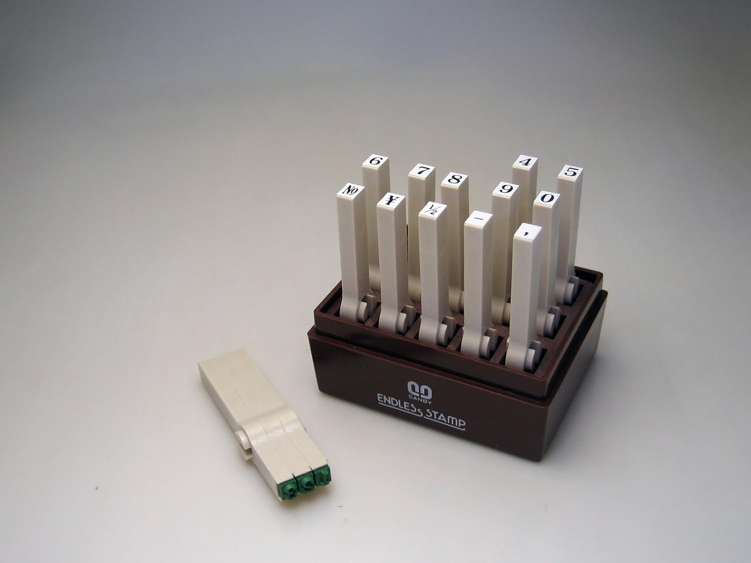 Sanby Endless Stamp Joint Type Number Set Mincho No. 4 EN-S4 15