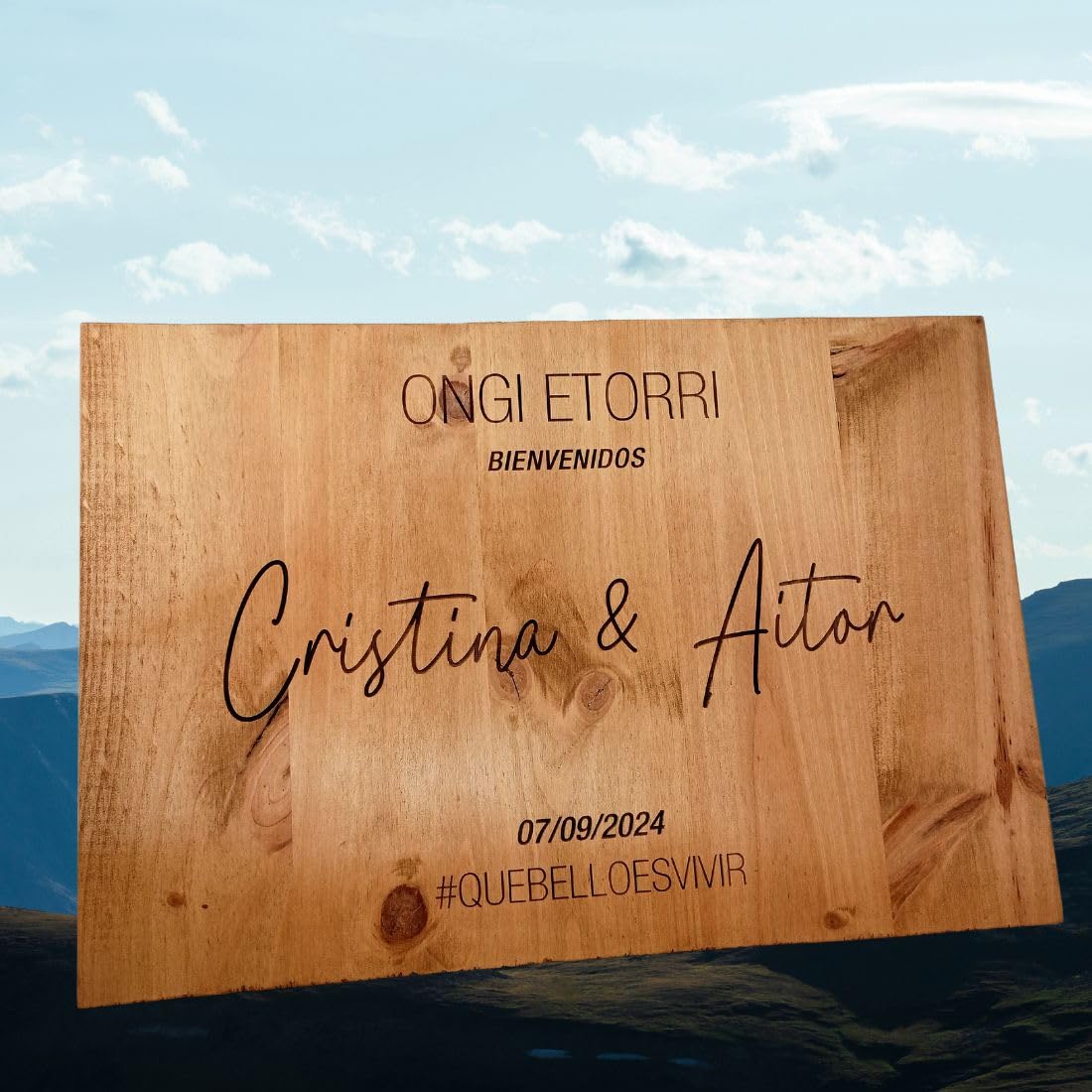 Cartel de Boda Personalizado en Madera Maciza de Pino, Ideal Cartel Bienvenida para Bodas Rústicas, Bodas al Aire Libre, Cartel de Madera Para Boda, Comunión, Bautizo, Eventos, Medidas 60 x 40 cm