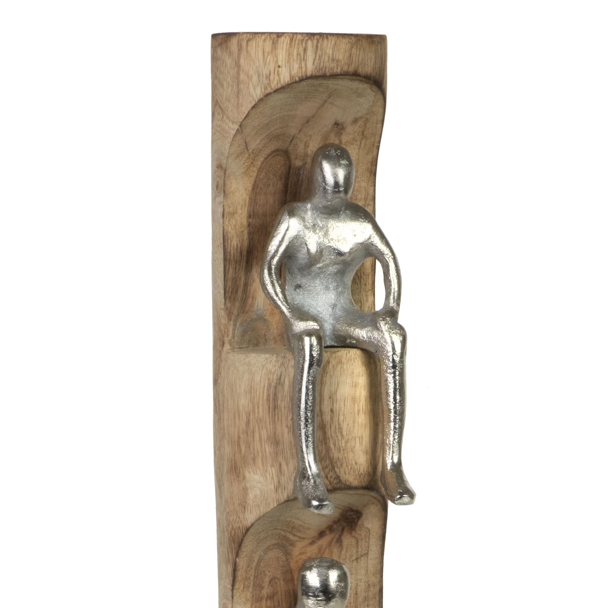 Figurka dekoracyjna Perspective srebrna 50 cm z drewna mango i aluminium nowoczesna rzeźba z trzema siedzącymi figurkami, symbol refleksji, spokoju, rękodzieła, dekoracja, obiekt artystyczny, pomysł