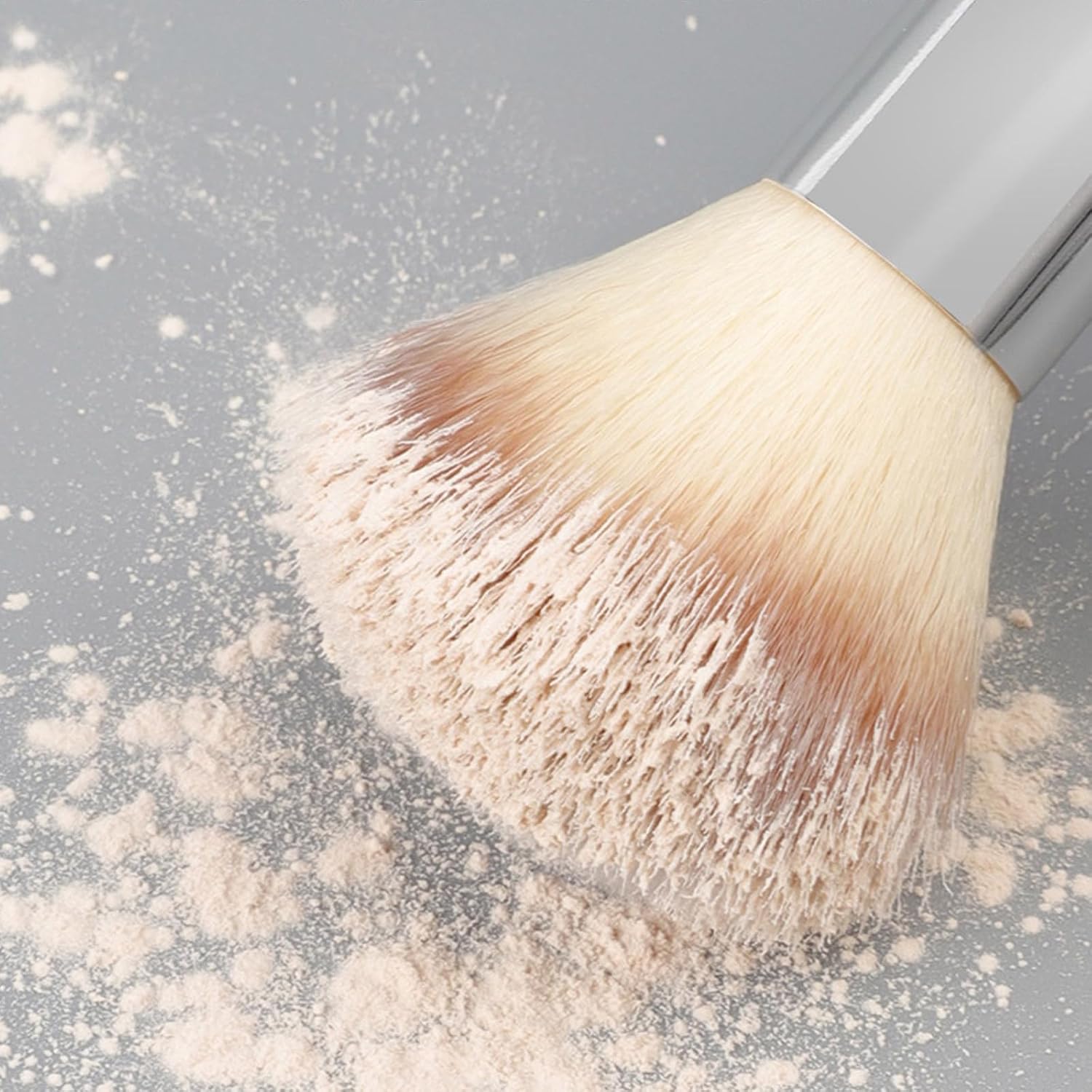 Headed Makeup Brush for Concealer and Blusher Soft Synthetic Fibers Cosmetic Brushes for Makeup Enthusiasts Brush Handle