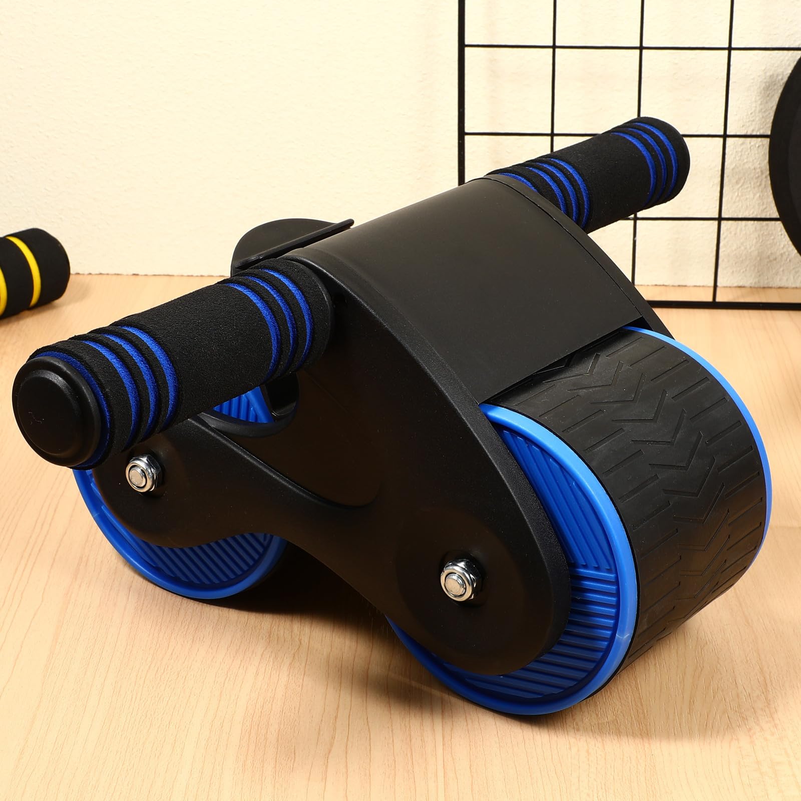 Rodillo de Rueda Ab con Rebote Automático para Entrenamiento Abdominal con Doble Ruedas, Almohadilla para Rodillas de Goma y Plástico, Equipo Flexible para Pecho y Color Aleatorio