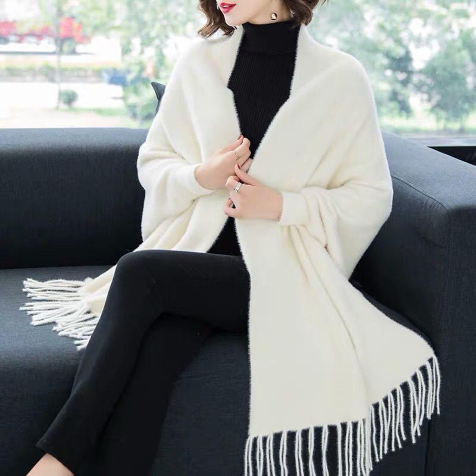 Générique Poncho Cape en Maille Douce pour Femme, Cardigan à Manches Longues Ouvert sur Le Devant avec châle à Pompons pour l'automne-Hiver