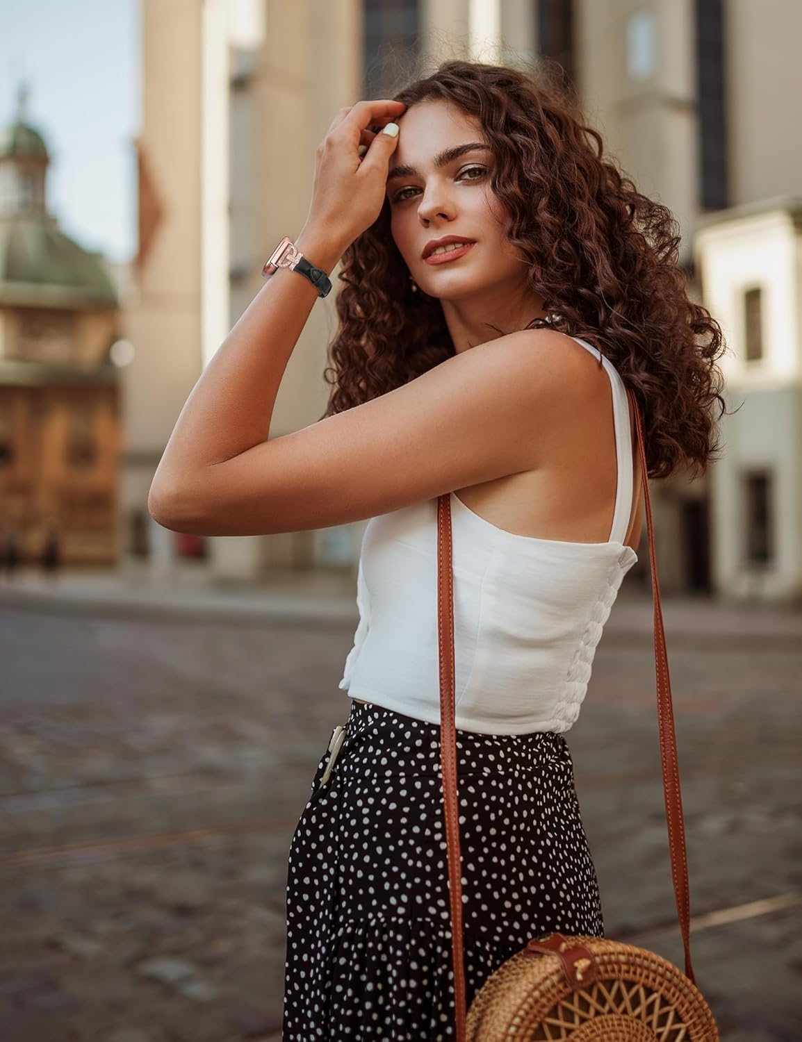 Minyee Leather Bands Compatible with Fitbit Versa 2/Fitbit Versa/Versa Lite Band Women, Dressy Slim Thin Leather Strap with D-Shaped Diamonds Metal Buckle Luxury Bracelet for Versa 2 Smart Watch